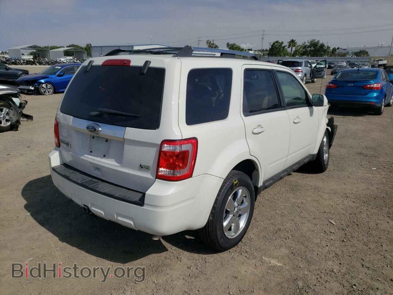 2011 FORD ESCAPE - VIN: 1FMCU0EG4BKC52117 - Фото 4