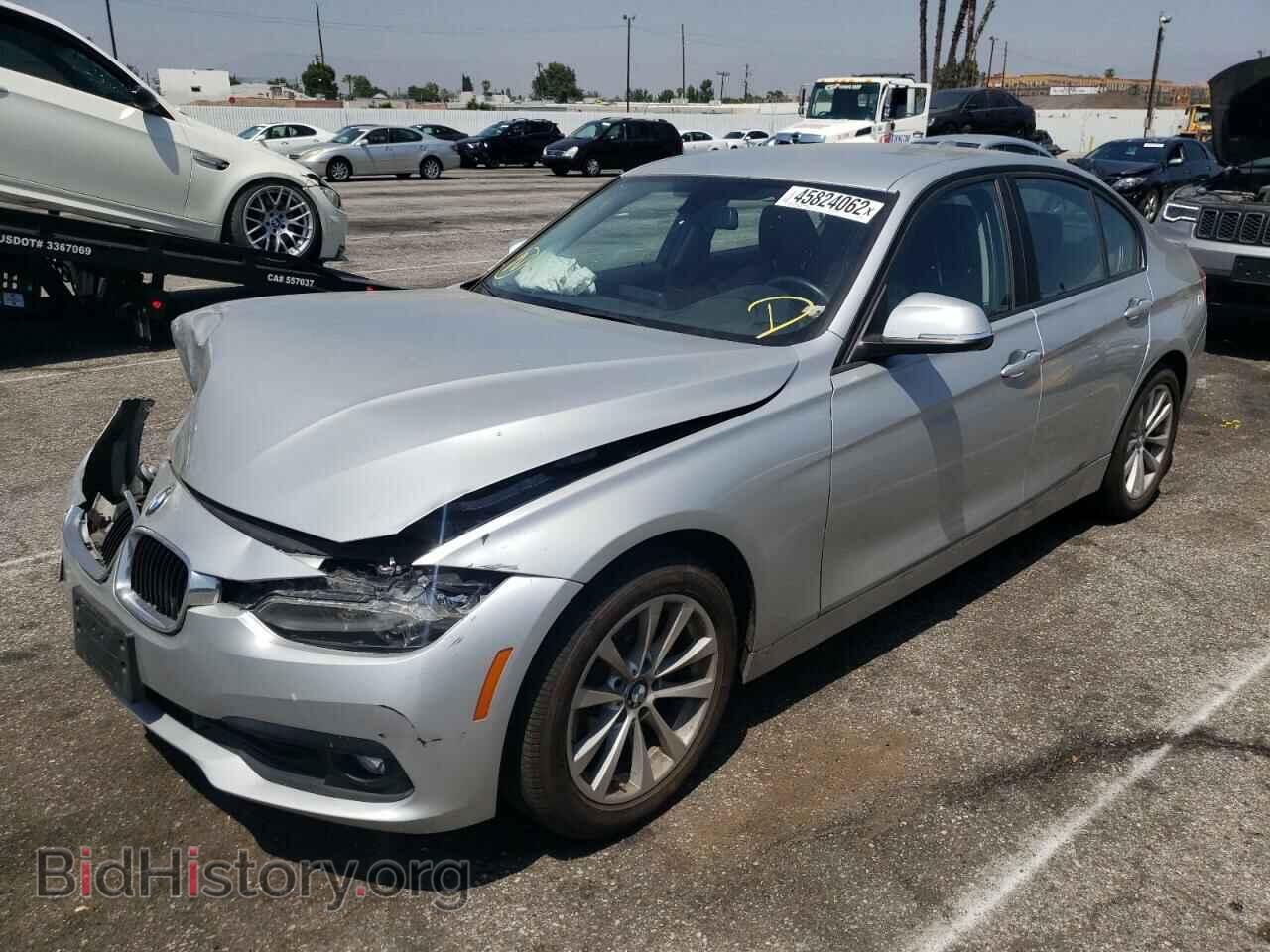 2018 BMW 3 SERIES - VIN: WBA8A9C53JAD28021 - Фото 2