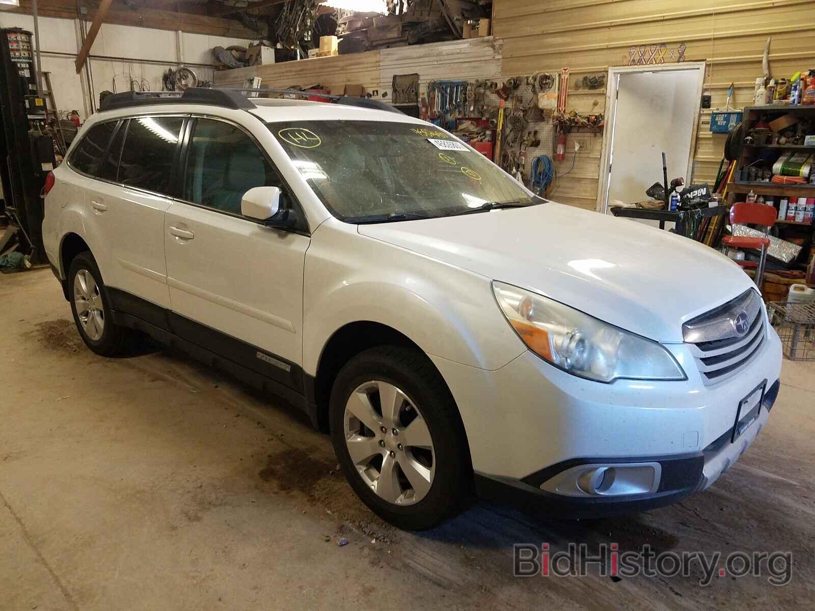 Photo 4S4BRDGC1B2388171 - SUBARU OUTBACK 2011