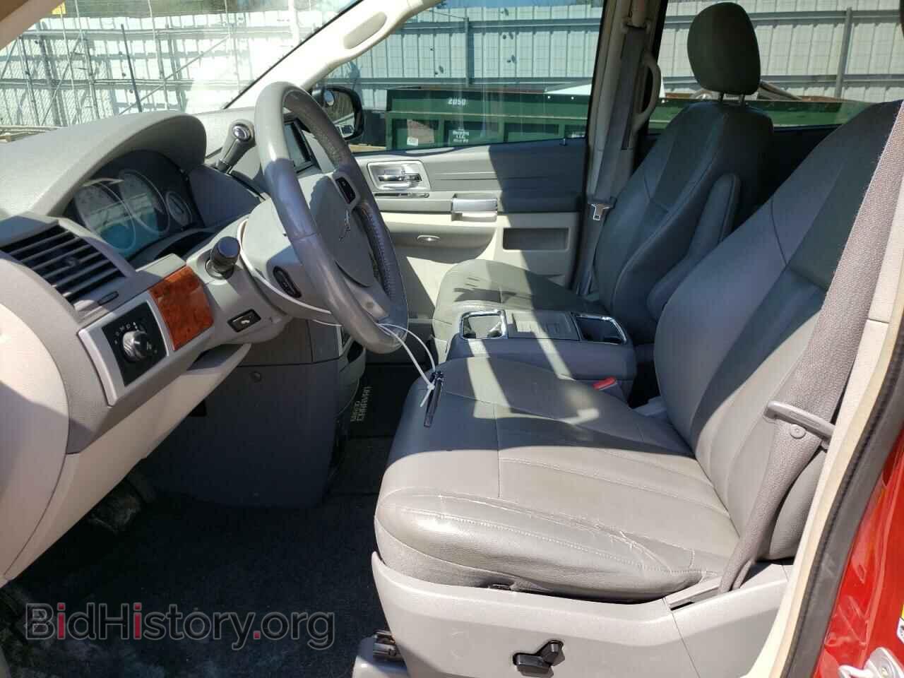2008 CHRYSLER MINIVAN - VIN: 2A8HR54P38R709822 - Фото 7