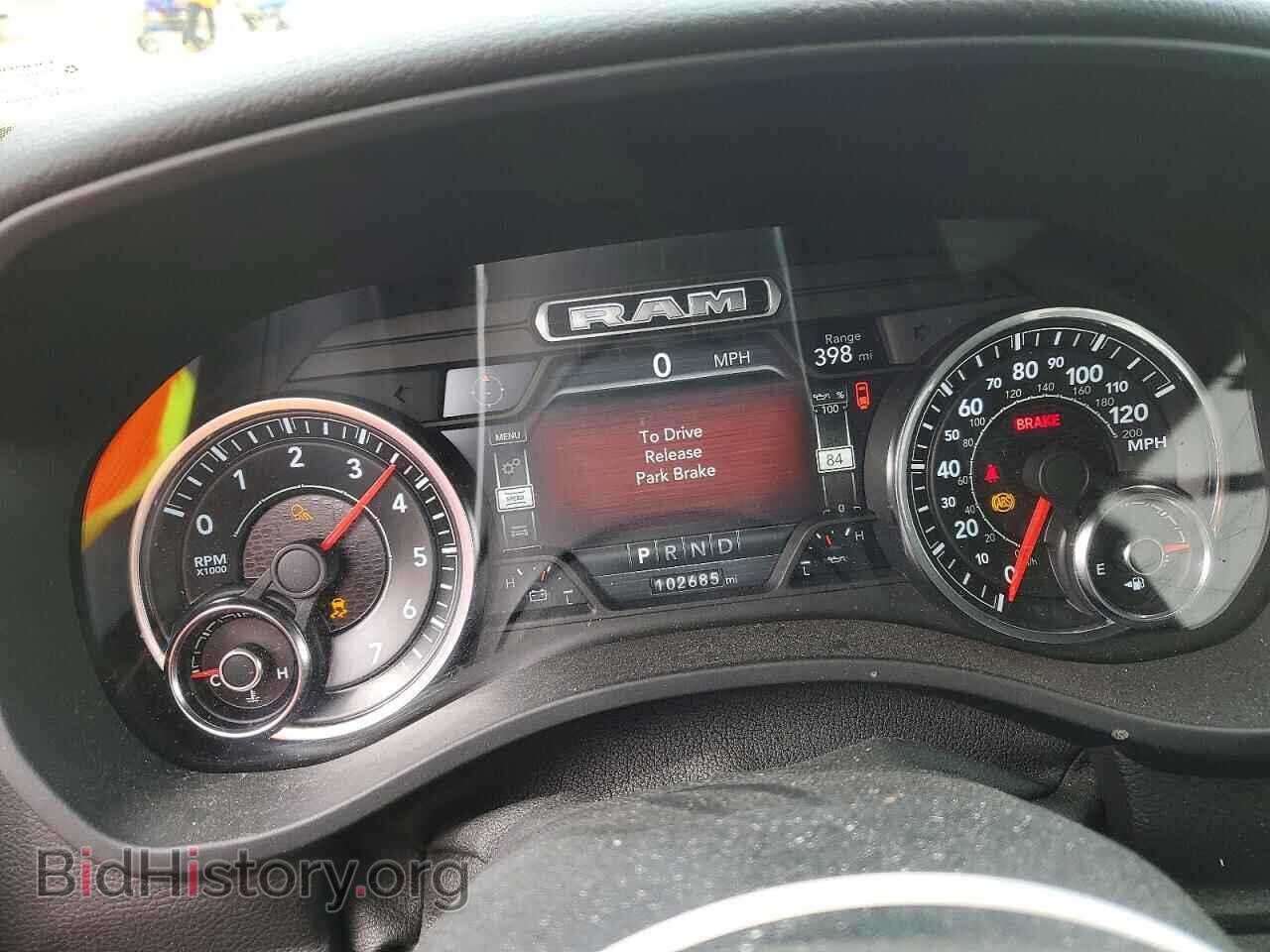 2019 RAM 1500 - VIN: 1C6SRFFT1KN538190 - Фото 9