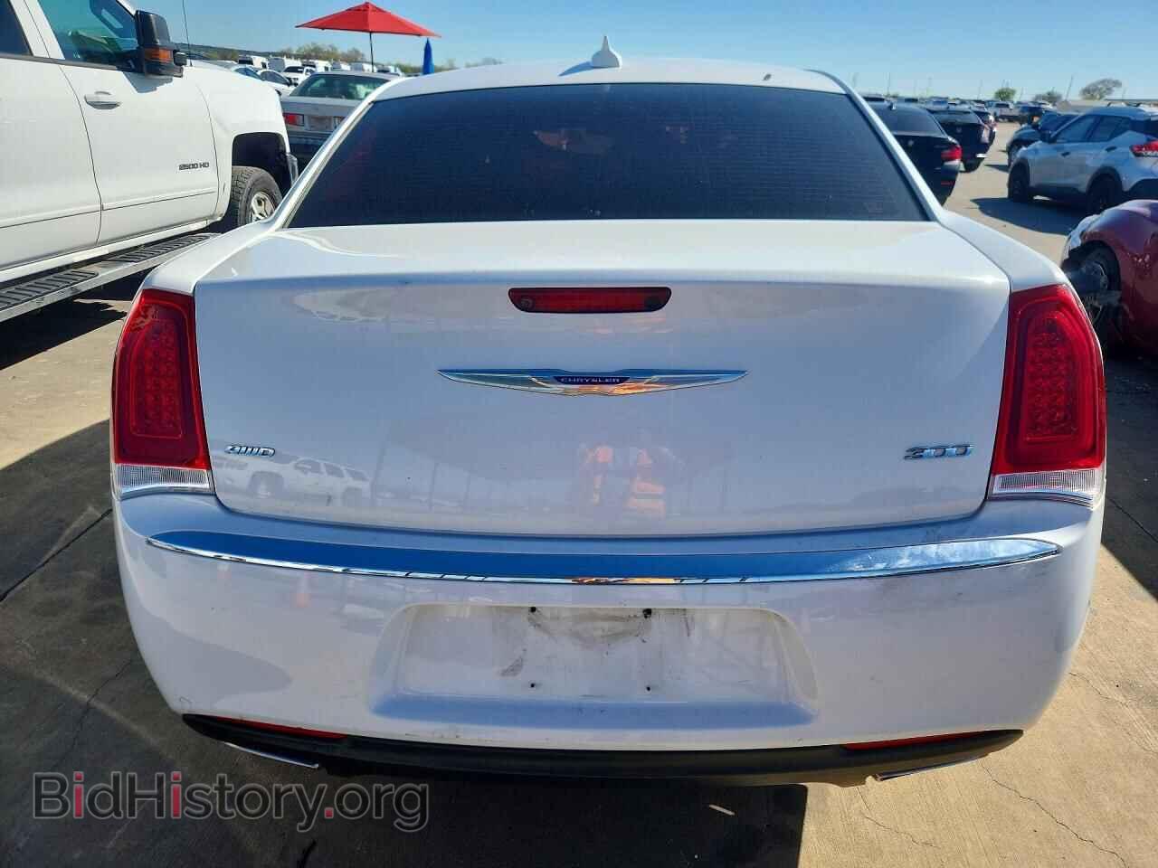 2019 CHRYSLER 300 - VIN: 2C3CCAKG9KH534346 - Фото 6