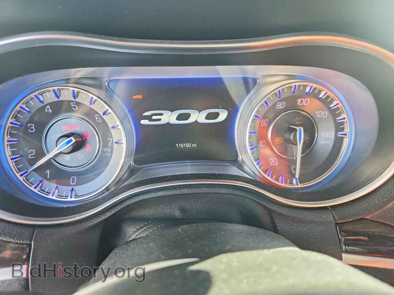 2019 CHRYSLER 300 - VIN: 2C3CCAKG9KH534346 - Фото 9