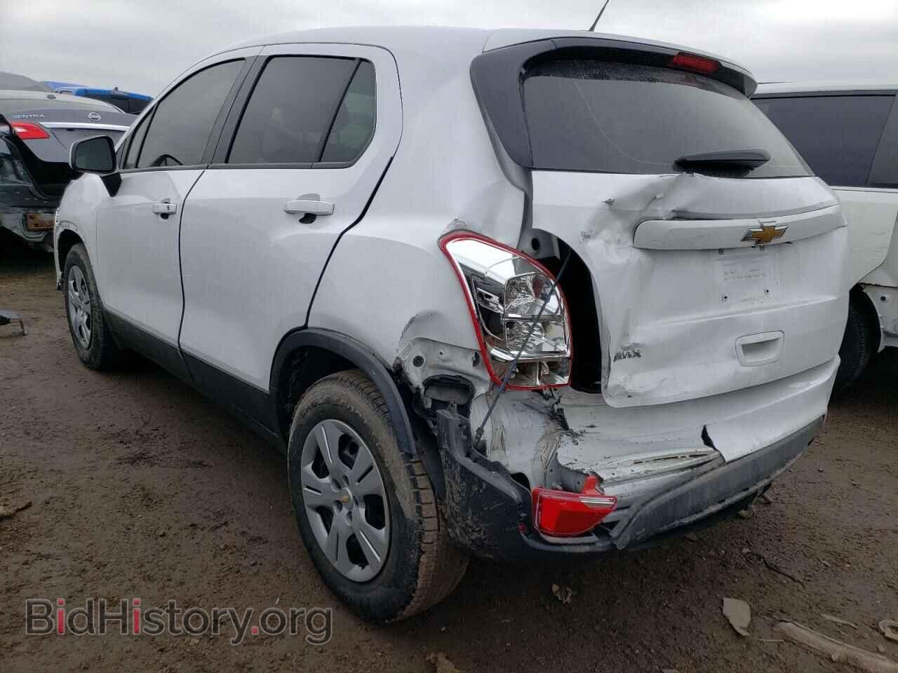 2017 CHEVROLET TRAX - VIN: 3GNCJKSB7HL282020 - Фото 2