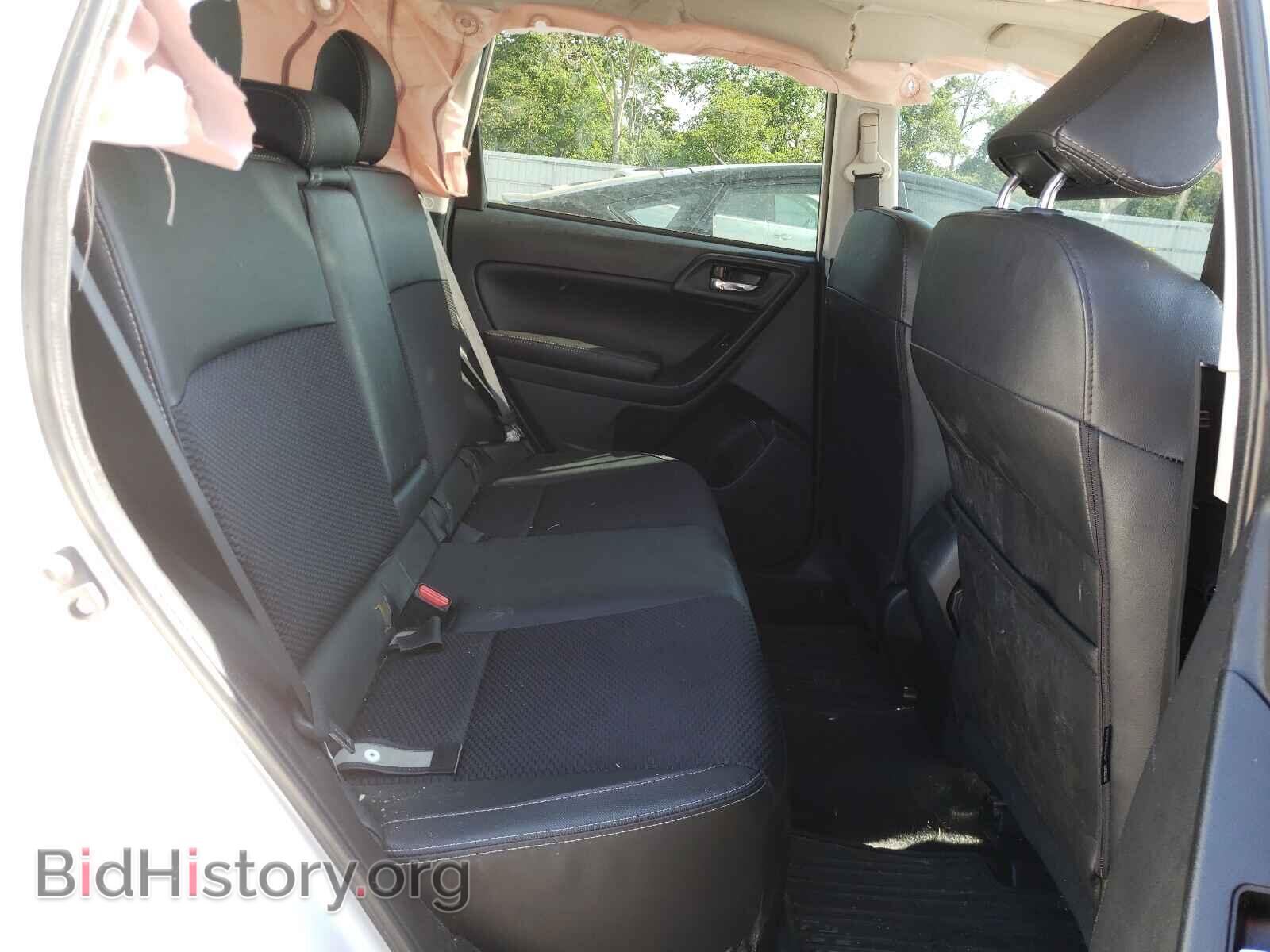 2017 SUBARU FORESTER - VIN: JF2SJGEC7HH543975 - Фото 6