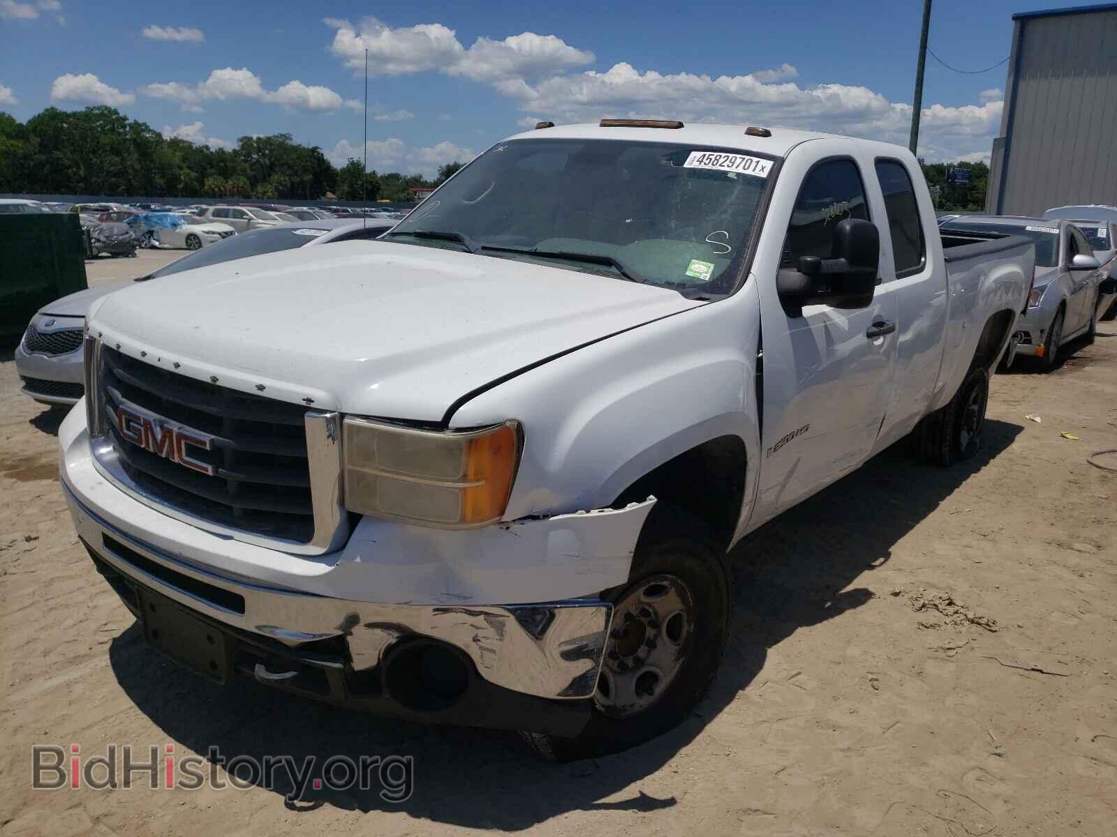 2008 GMC SIERRA - VIN: 1GTHC29K28E194491 - Фото 2