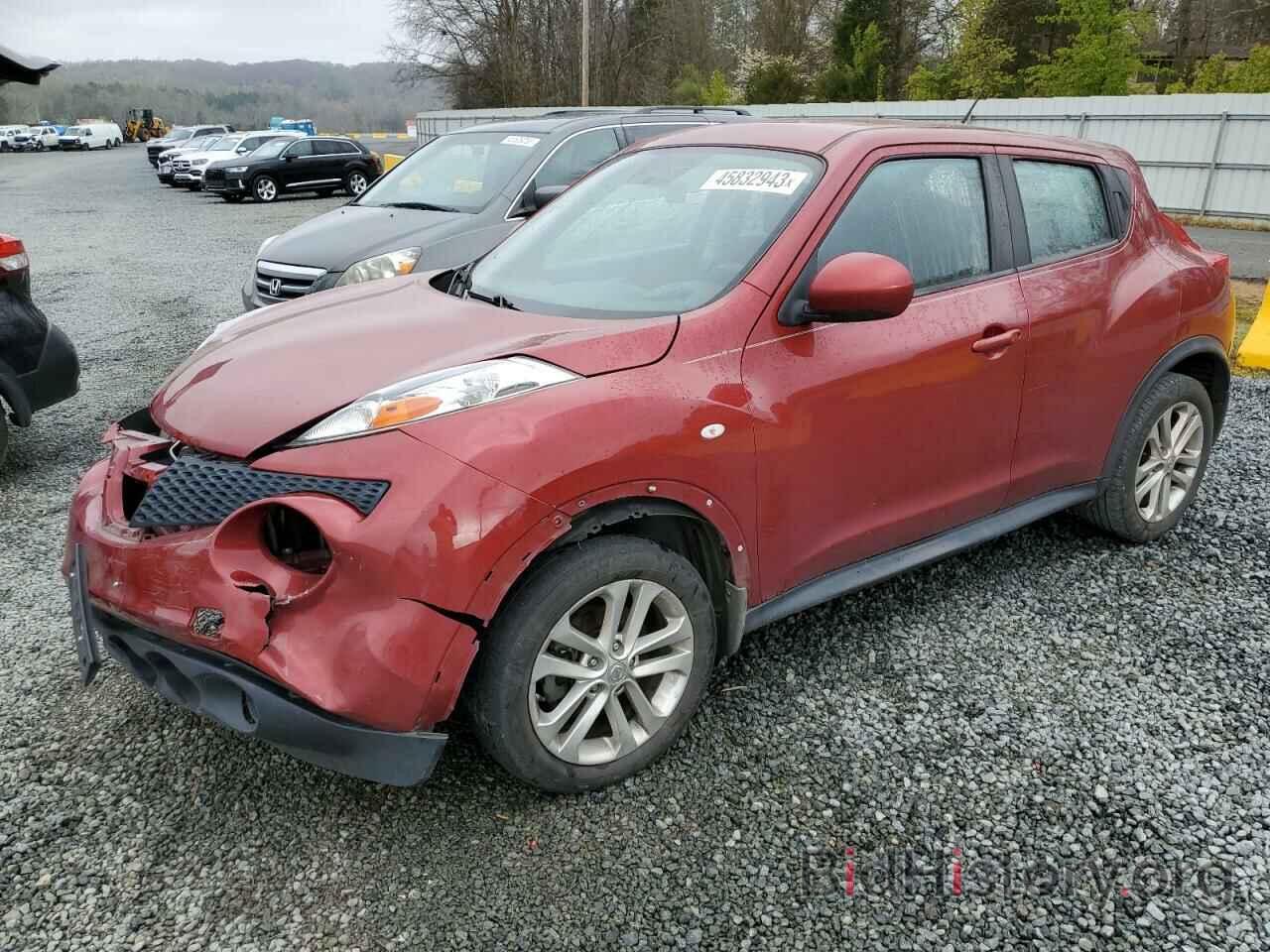 Nissan Juke 2013 красный