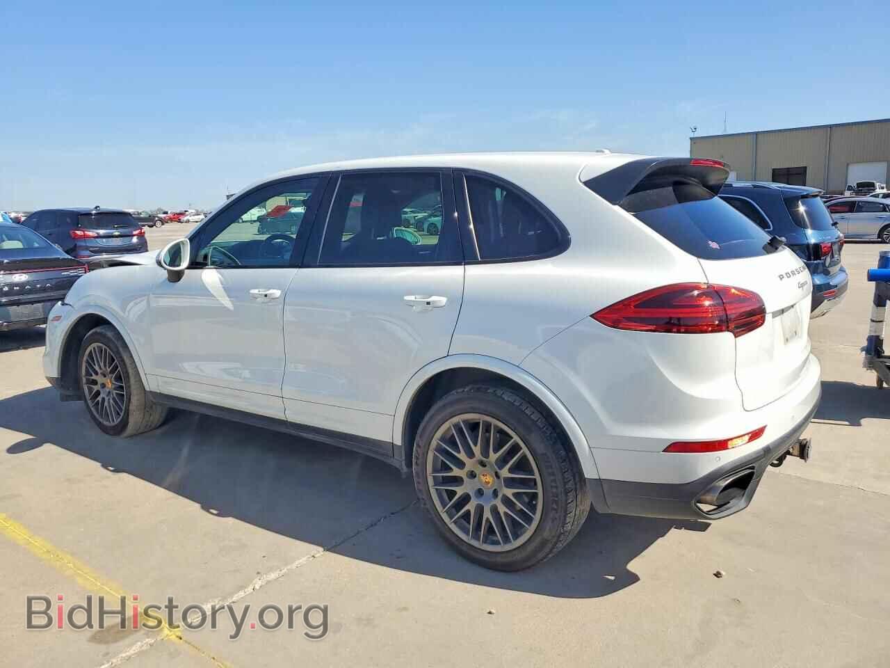 2017 PORSCHE CAYENNE - VIN: WP1AA2A28HKA87626 - Фото 2