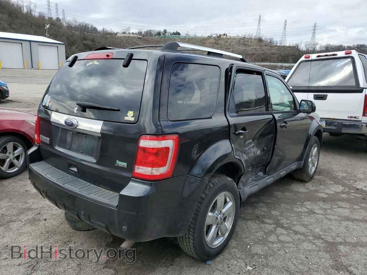 2011 FORD ESCAPE - VIN: 1FMCU9EG9BKA03235 - Фото 3