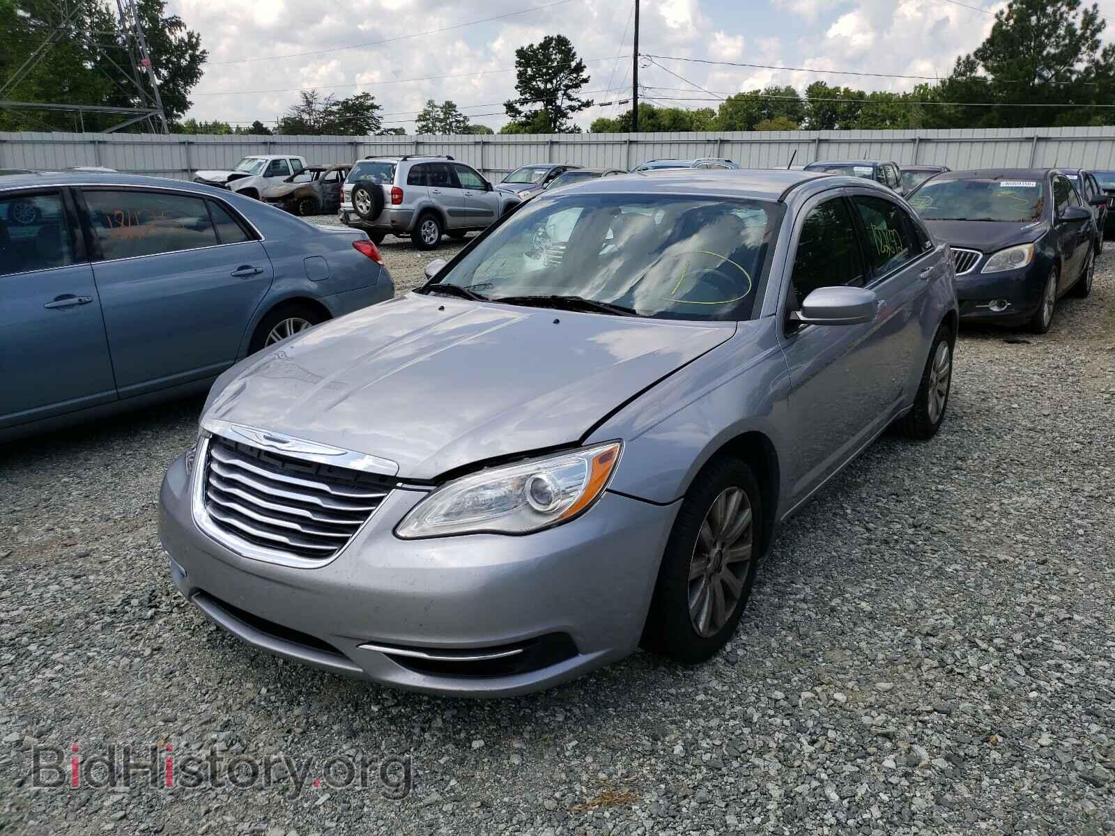 2014 CHRYSLER 200 - VIN: 1C3CCBBG2EN105860 - Фото 2