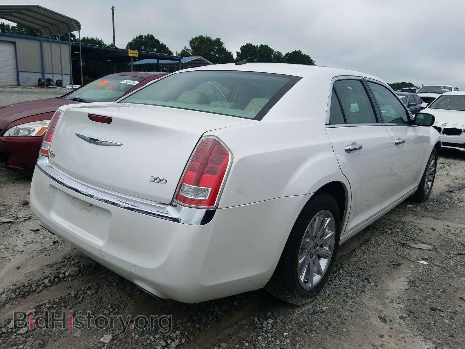 2011 CHRYSLER 300 - VIN: 2C3CA5CG4BH528563 - Фото 4