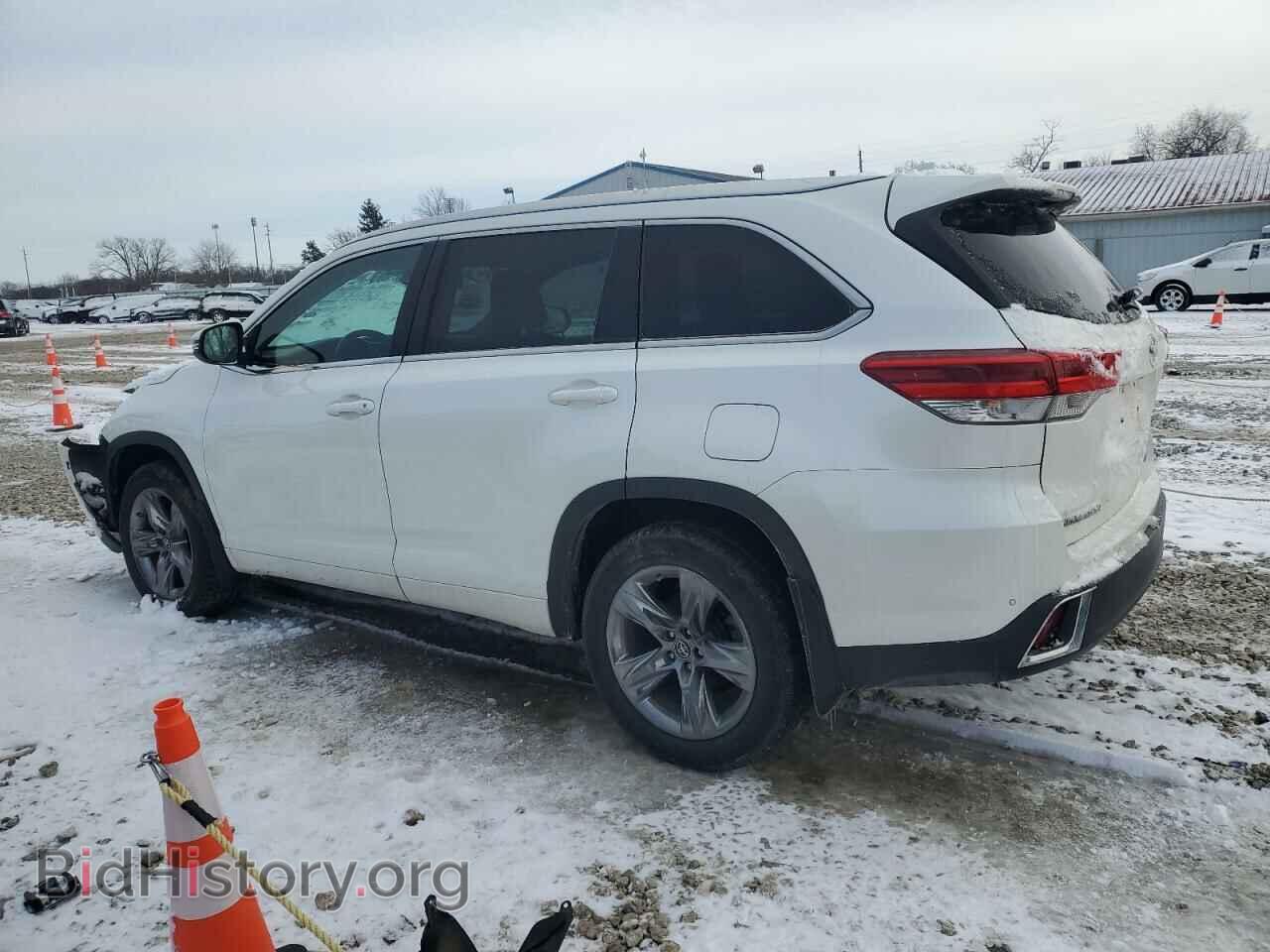 2017 TOYOTA HIGHLANDER - VIN: 5TDDZRFH2HS382016 - Фото 2