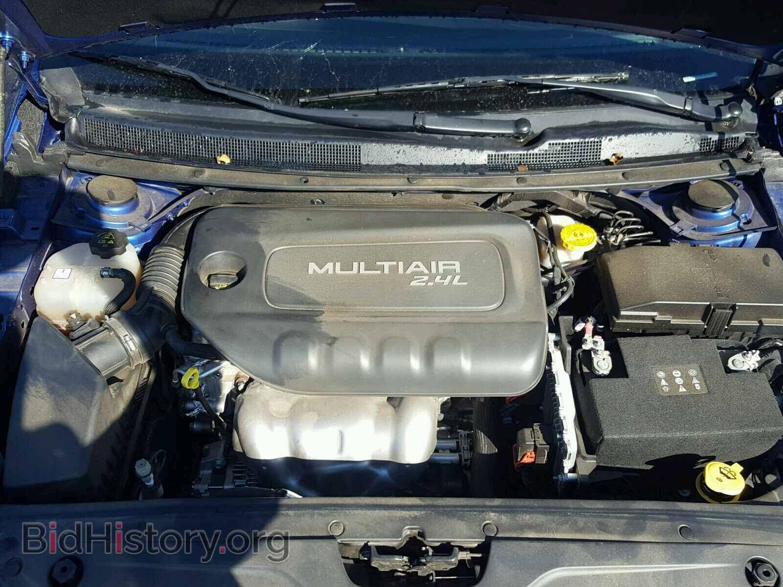 2016 CHRYSLER 200 - VIN: 1C3CCCAB7GN107246 - Фото 6