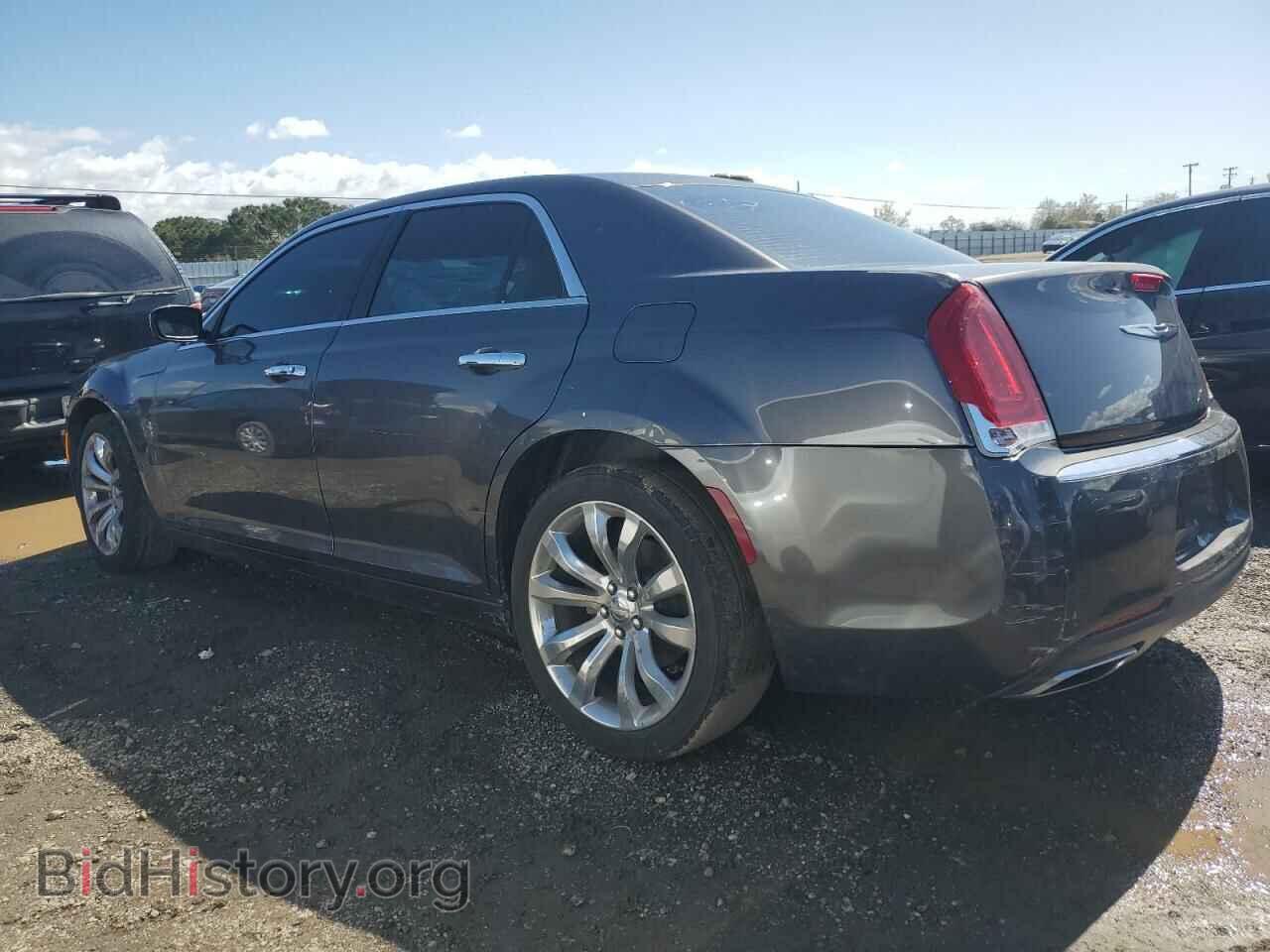 2017 CHRYSLER 300 - VIN: 2C3CCAEG0HH645730 - Фото 2