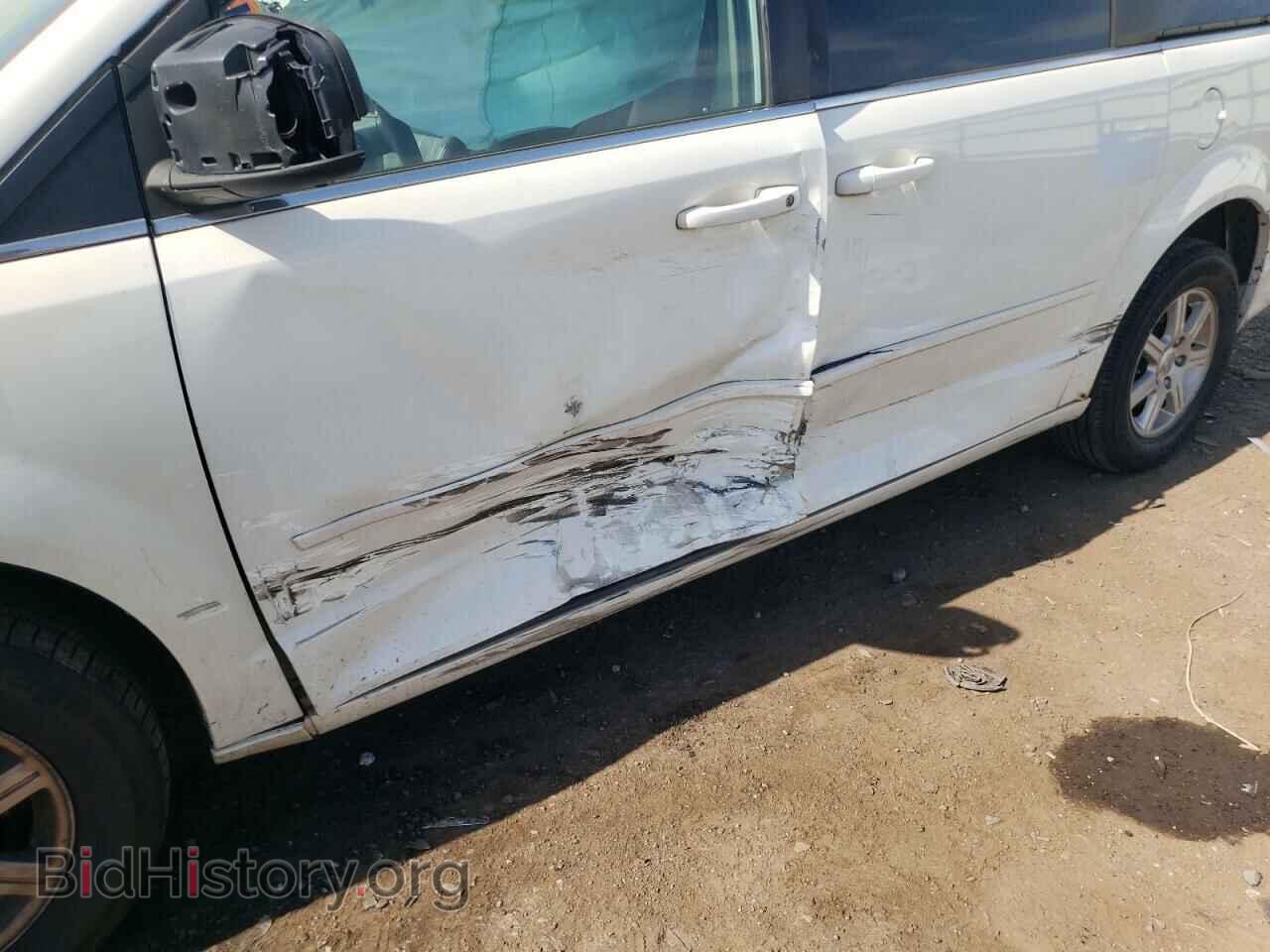 2008 CHRYSLER MINIVAN - VIN: 2A8HR54P28R666655 - Фото 9