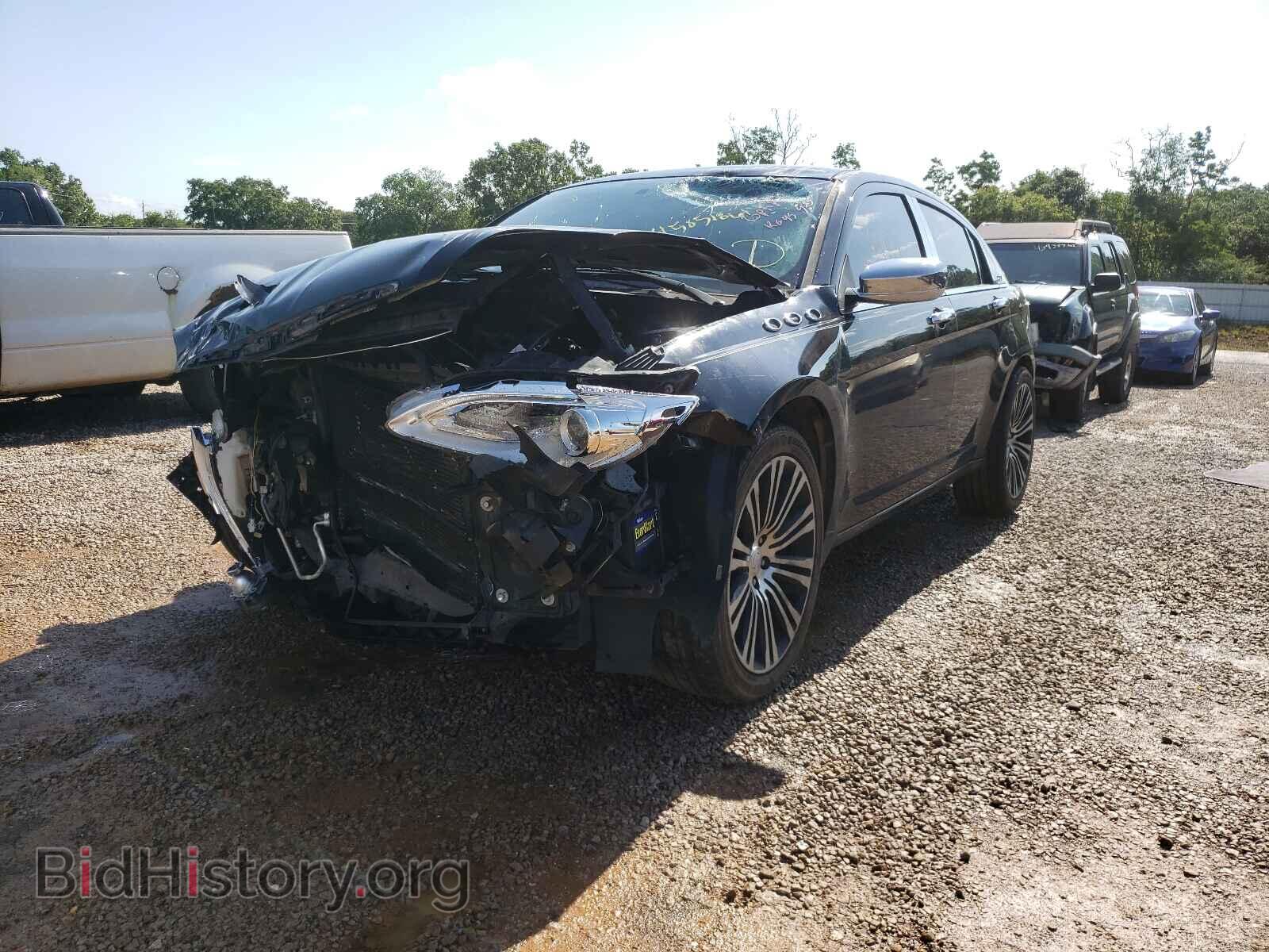 2013 CHRYSLER 200 - VIN: 1C3CCBBB3DN512900 - Фото 2