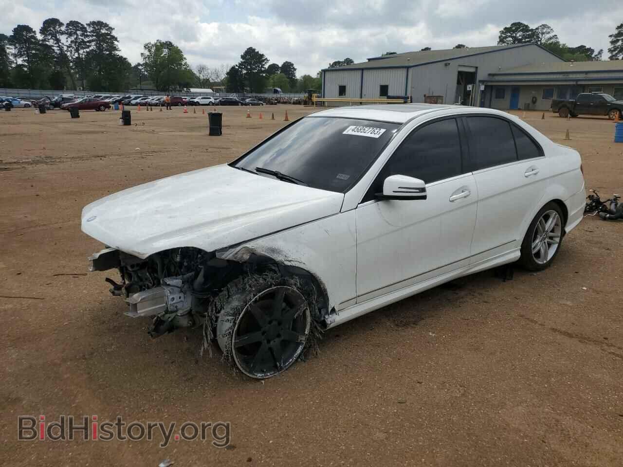 Фотография WDDGF4HB5EA961081 - MERCEDES-BENZ C-CLASS 2014