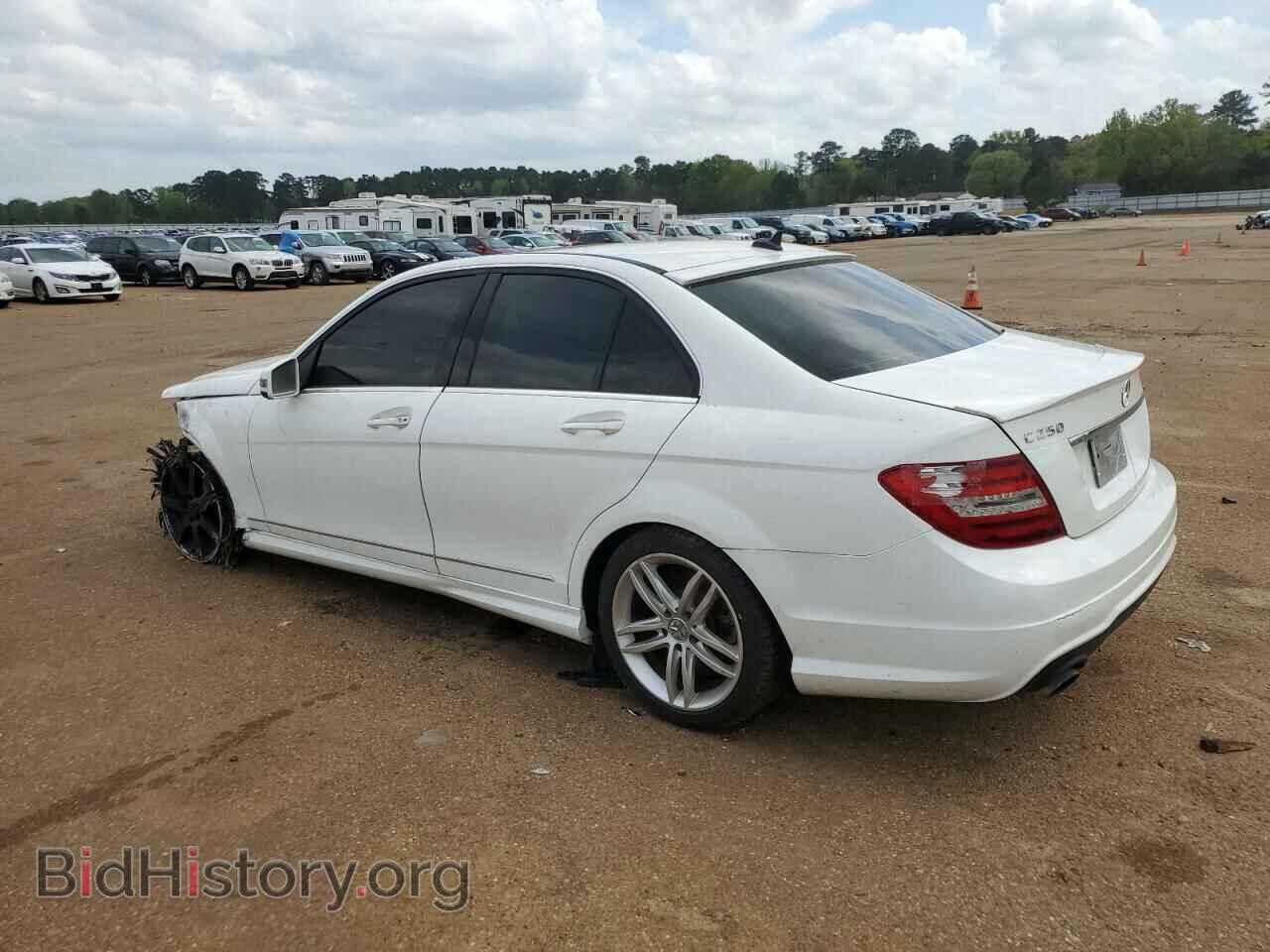 2014 MERCEDES-BENZ C-CLASS - VIN: WDDGF4HB5EA961081 - Фото 2