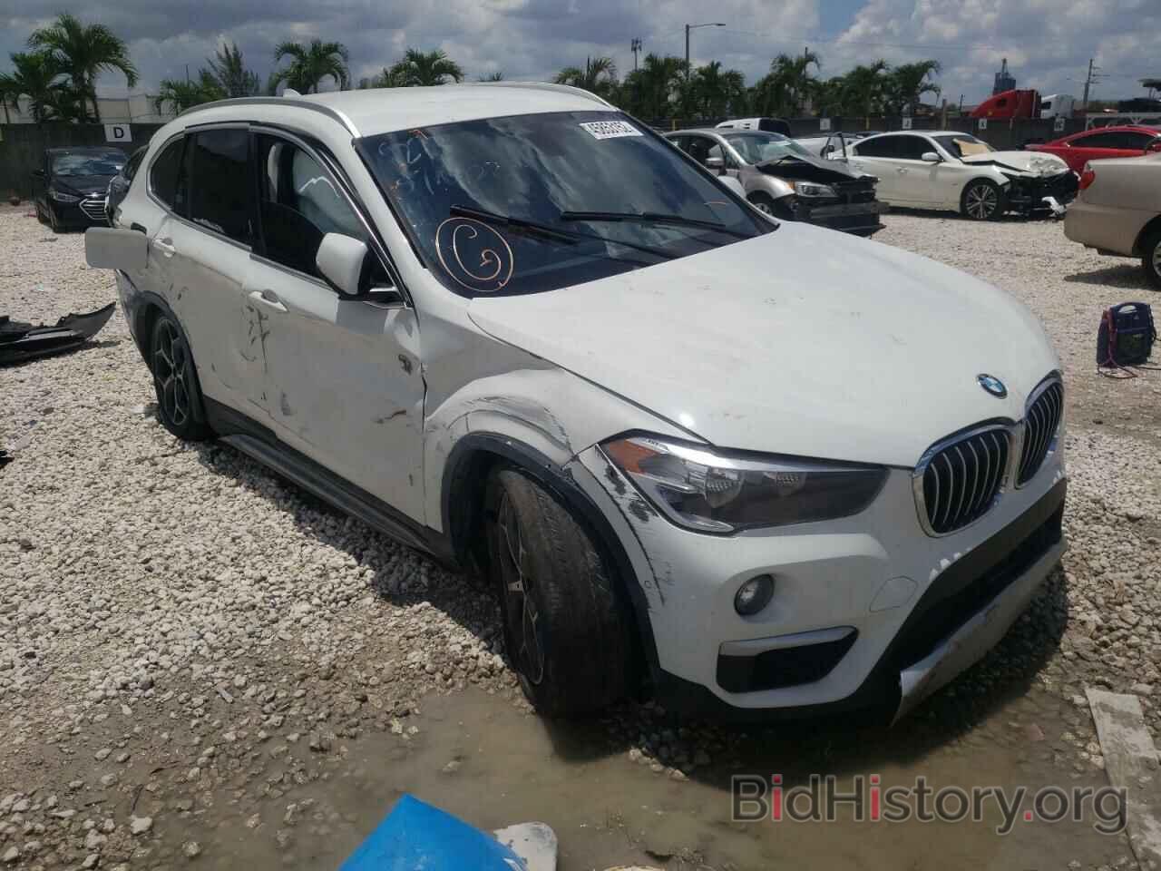 Photo WBXHU7C3XJ5H39277 - BMW X1 2018