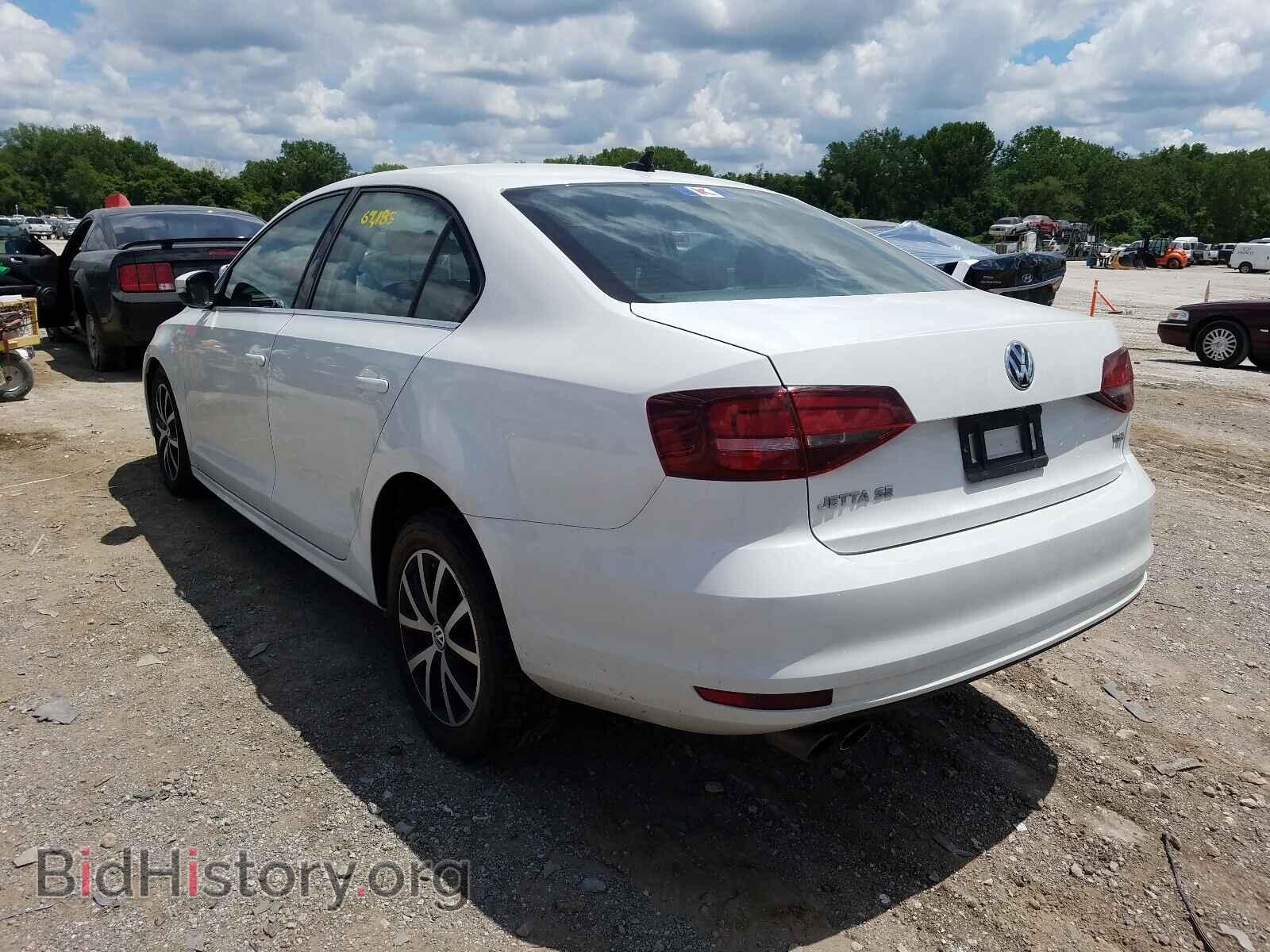 2017 VOLKSWAGEN JETTA - VIN: 3VWDB7AJXHM242831 - Фото 3