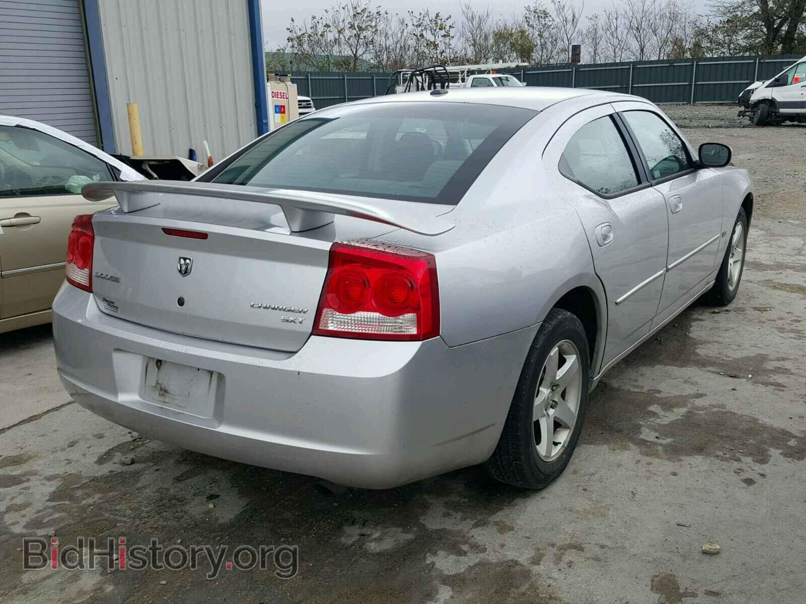 2010 DODGE CHARGER - VIN: 2B3CA3CV5AH201796 - Фото 4