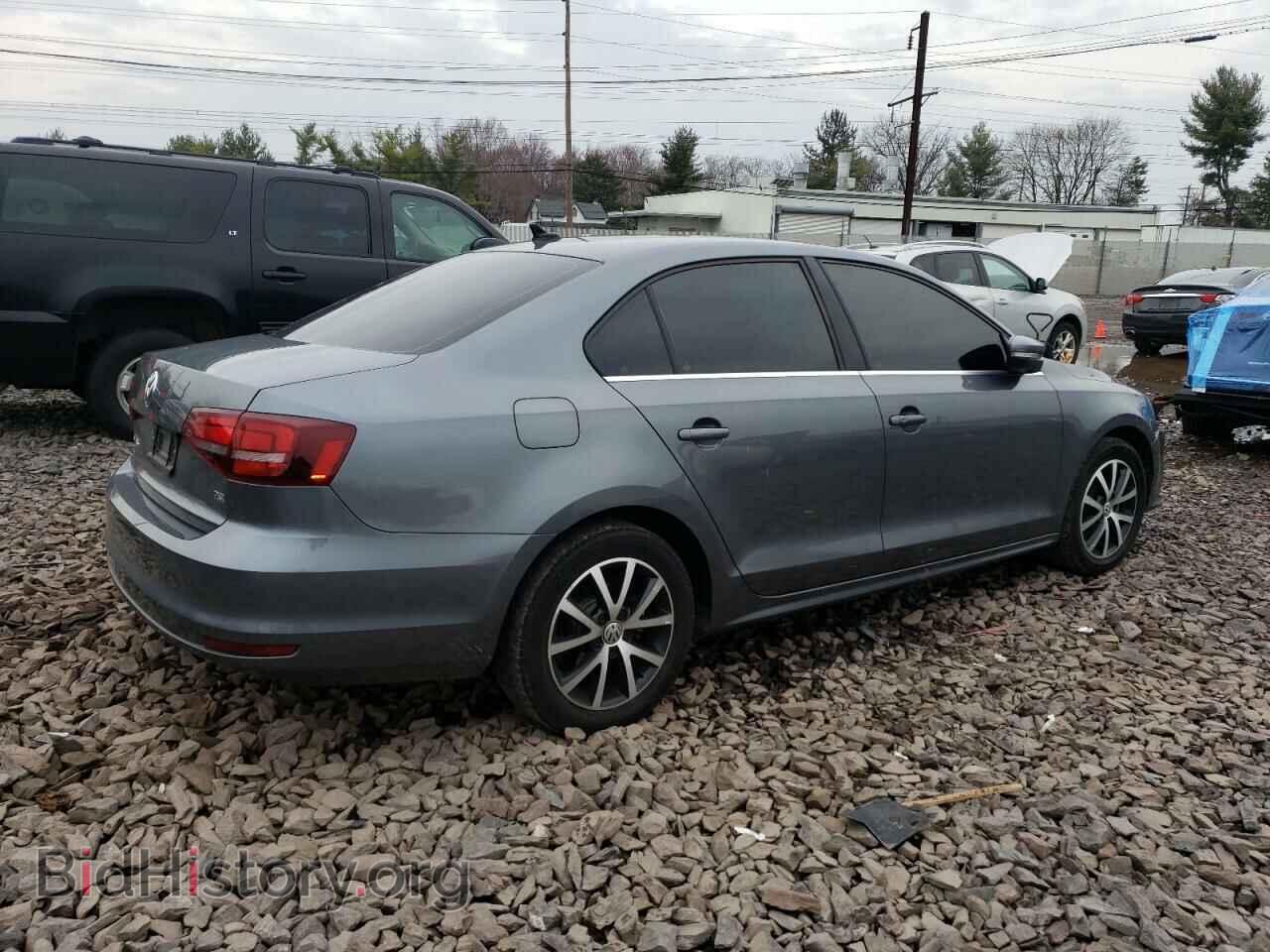 2018 VOLKSWAGEN JETTA - VIN: 3VWDB7AJ3JM219963 - Фото 3