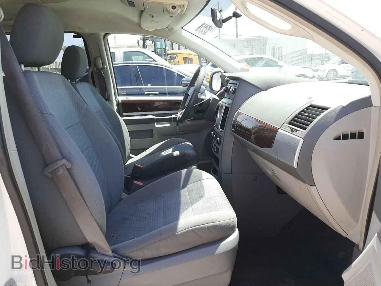 2010 CHRYSLER MINIVAN - VIN: 2A4RR5D15AR212830 - Фото 5