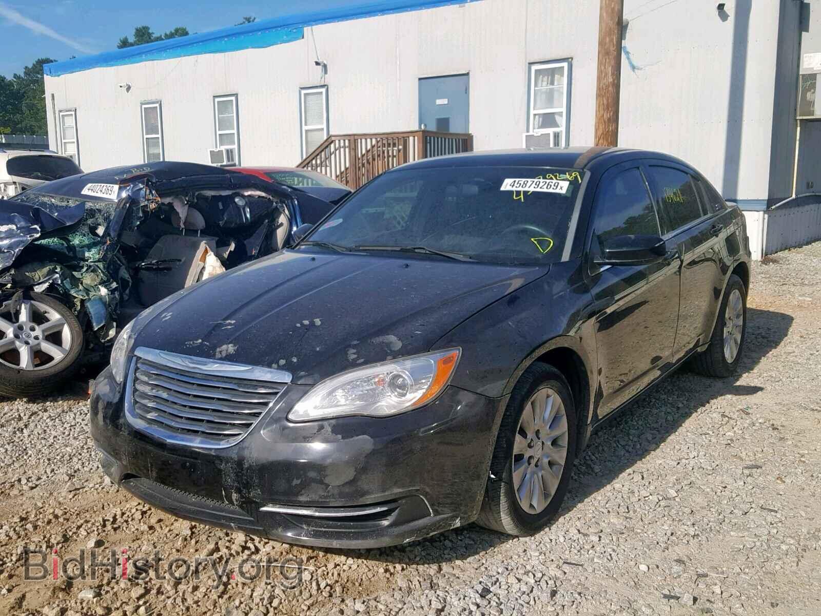 2011 CHRYSLER 200 - VIN: 1C3BC4FB3BN596585 - Фото 2