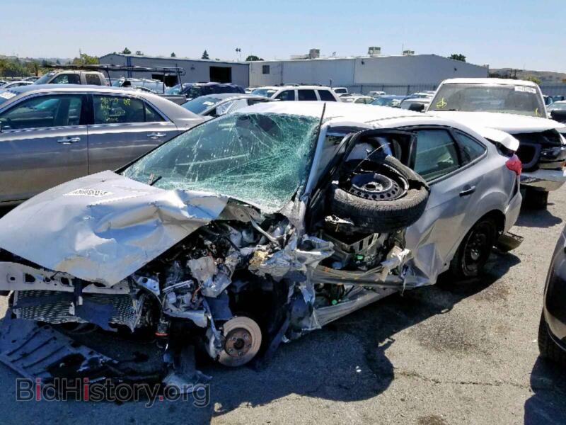 2016 Ford FOCUS (VIN 1FADP3E24GL221625) — фото 2 из 10
