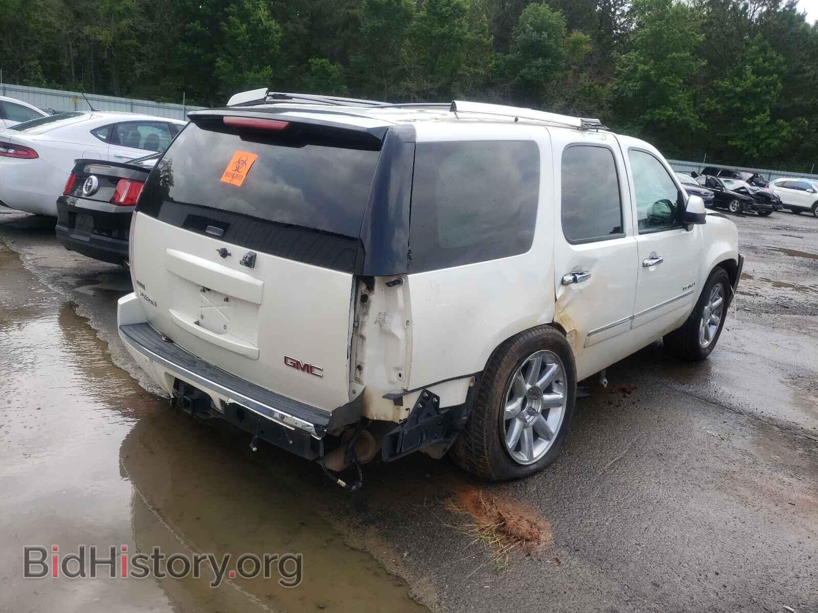 2011 GMC YUKON - VIN: 1GKS1EEF3BR203371 - Фото 4
