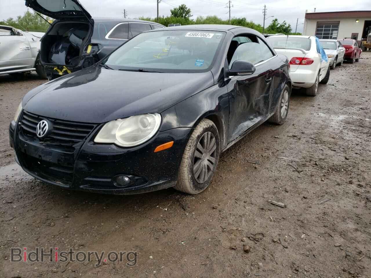 2008 VOLKSWAGEN EOS - VIN: WVWBA71F08V028686 - Фото 2