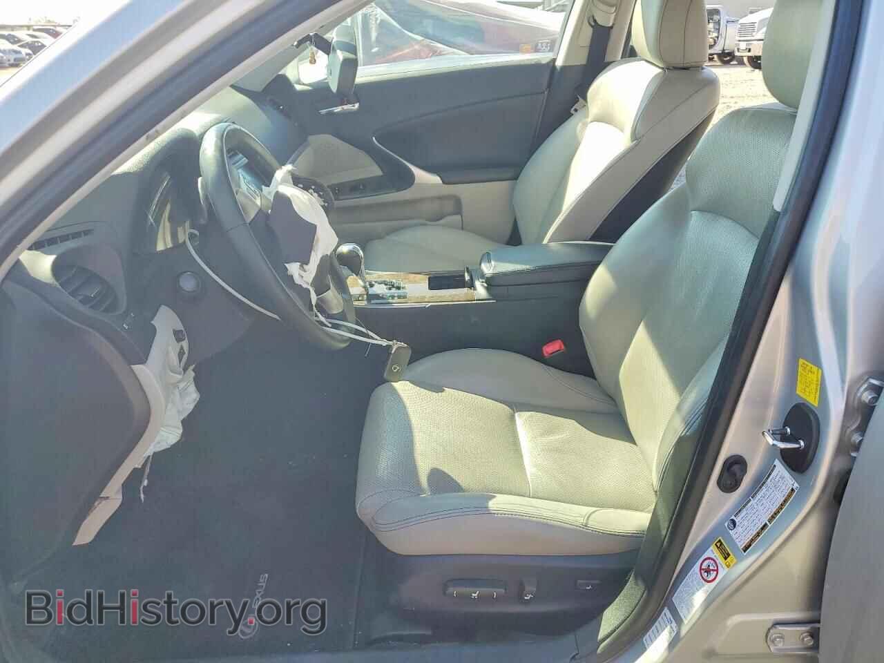 2011 LEXUS IS - VIN: JTHBF5C23B5144793 - Photo 7