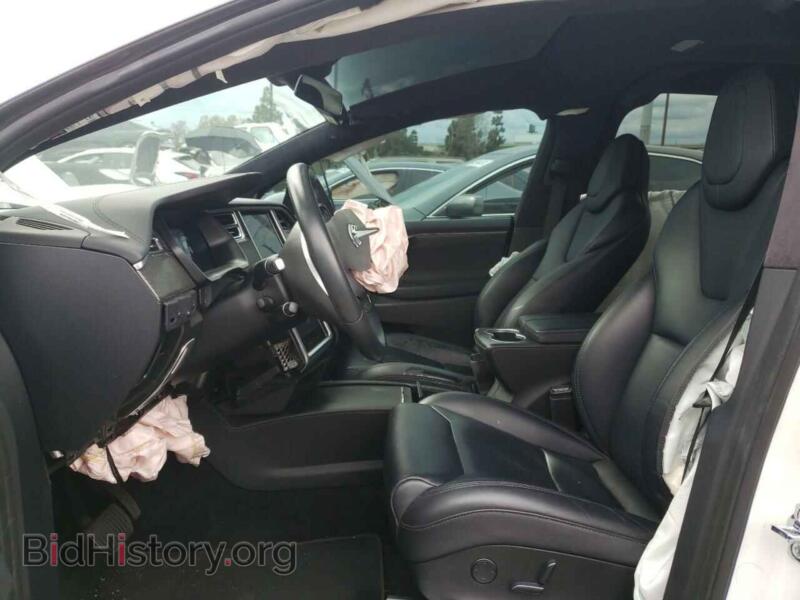 2017 Tesla MODEL X (VIN 5YJXCAE28HF078884) — photo 7 of 12