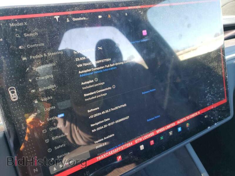 2023 Tesla MODEL X (VIN 7SAXCAE58PF377254) — фото 9 из 13