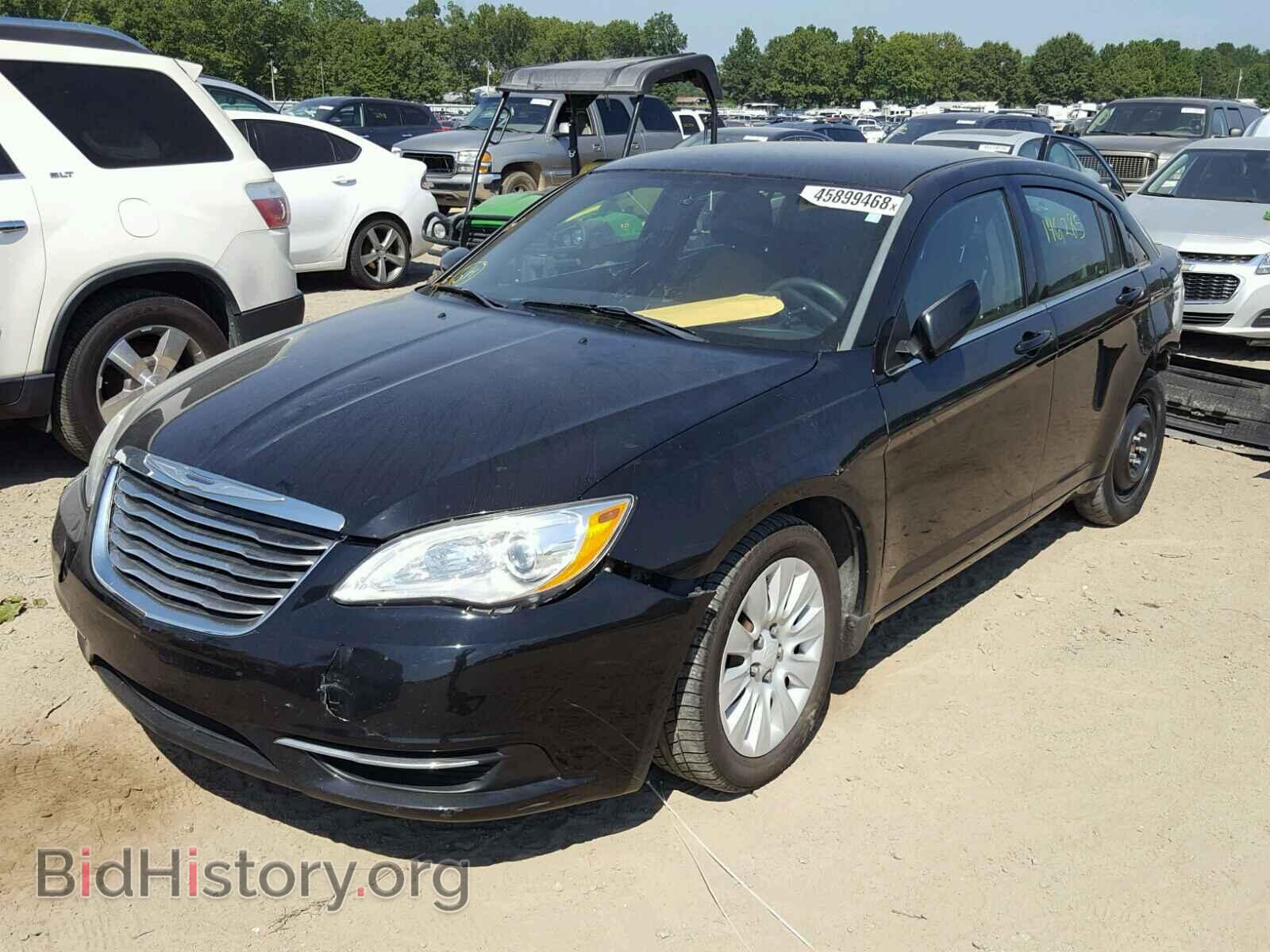 2012 CHRYSLER 200 - VIN: 1C3CCBAB8CN319240 - Фото 2