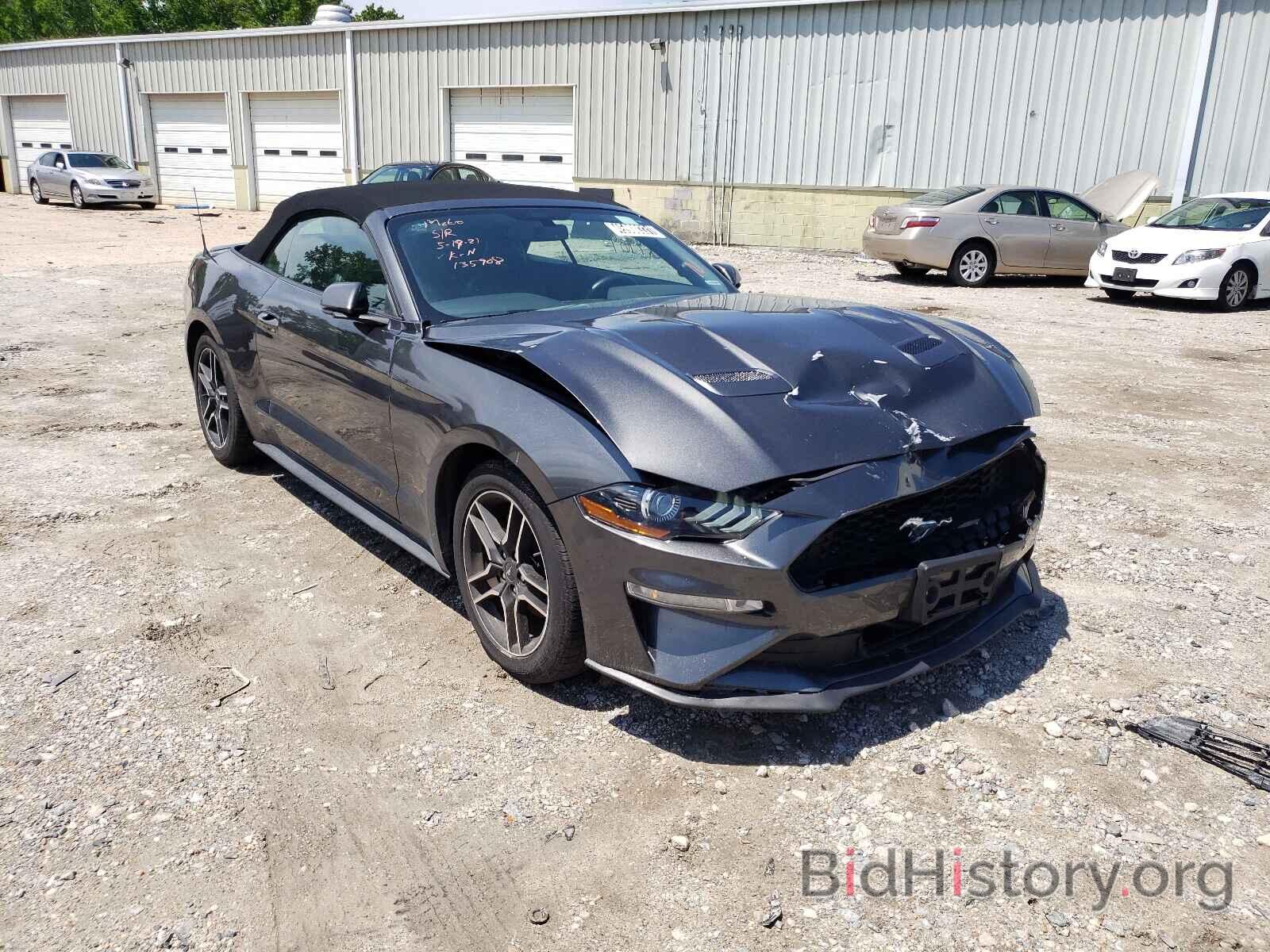 Photo 1FATP8UH6L5125315 - FORD MUSTANG 2020