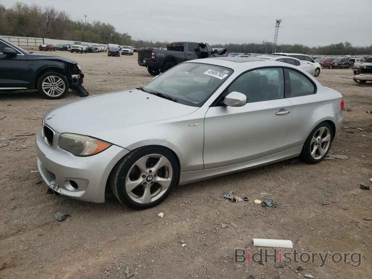 Photo WBAUP7C59CVP23587 - BMW 1 SERIES 2012