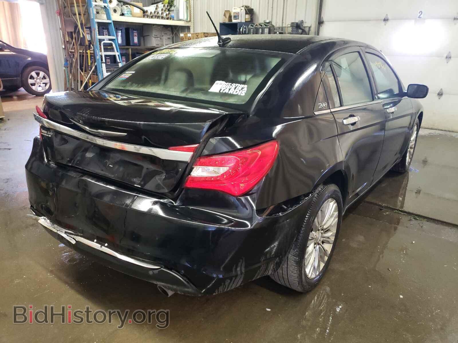 2012 CHRYSLER 200 - VIN: 1C3CCBCG8CN139832 - Фото 4