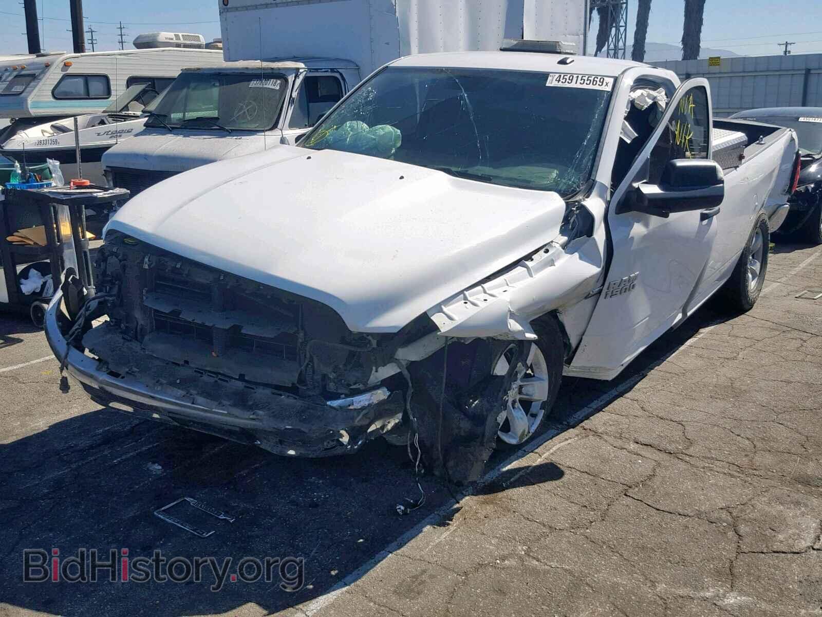 2017 RAM 1500 ST - VIN: 3C6JR6DT7HG592075 - Фото 2