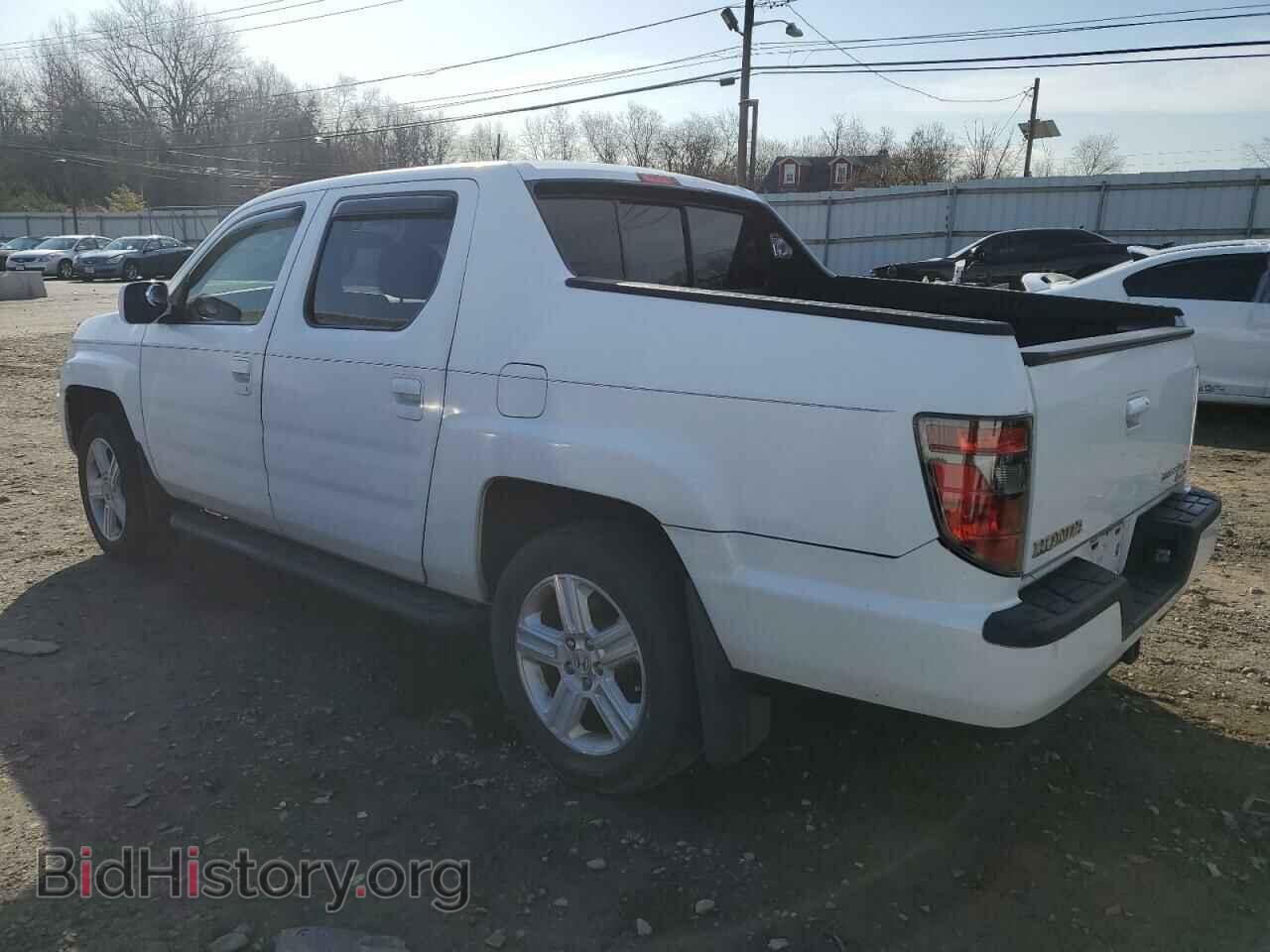 2013 HONDA RIDGELINE - VIN: 5FPYK1F50DB001380 - Фото 2