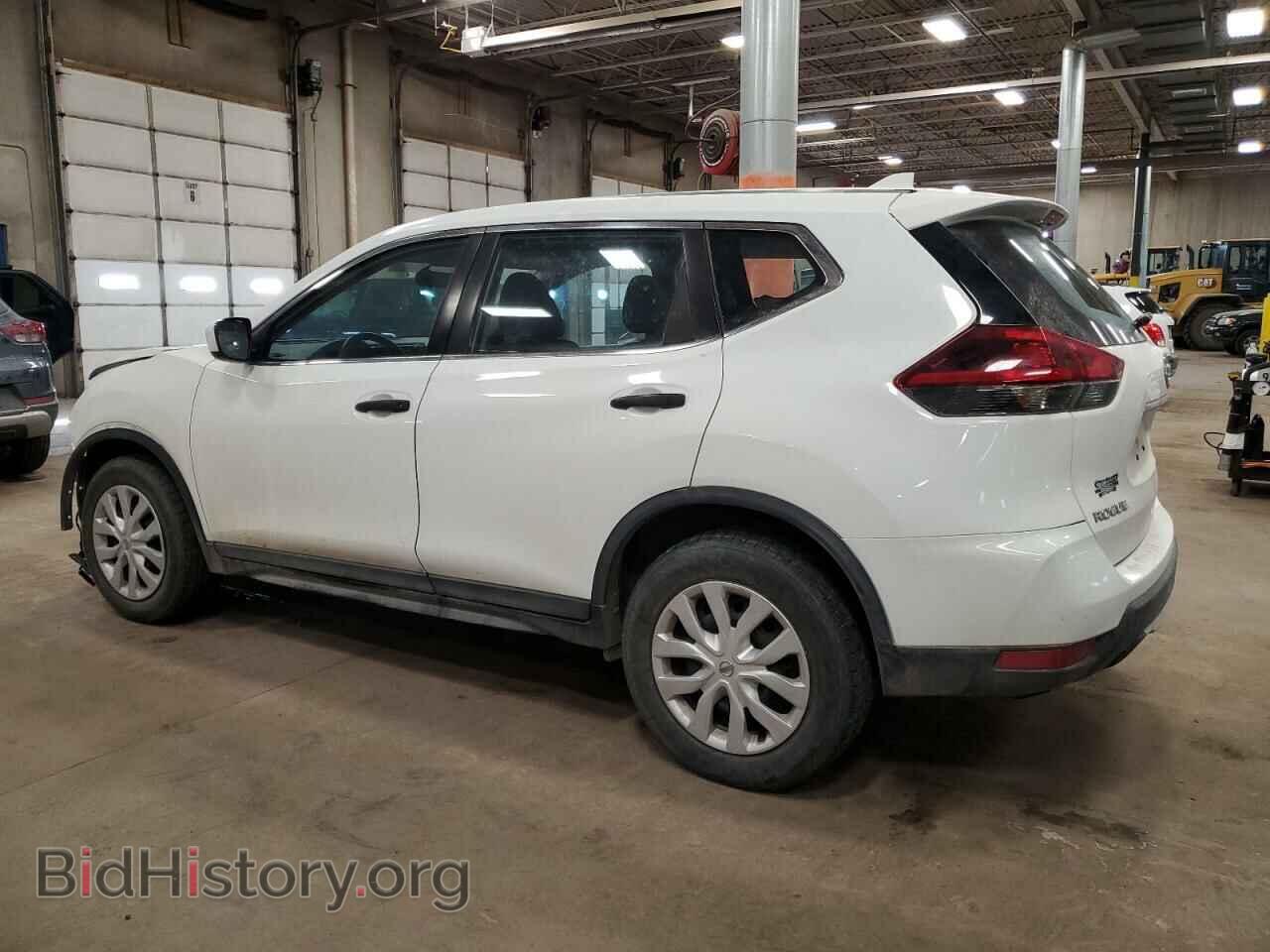 2018 NISSAN ROGUE - VIN: KNMAT2MVXJP555561 - Фото 2