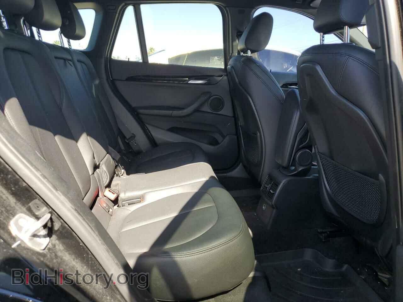2017 BMW X1 - VIN: WBXHT3C30H5F80971 - Фото 10