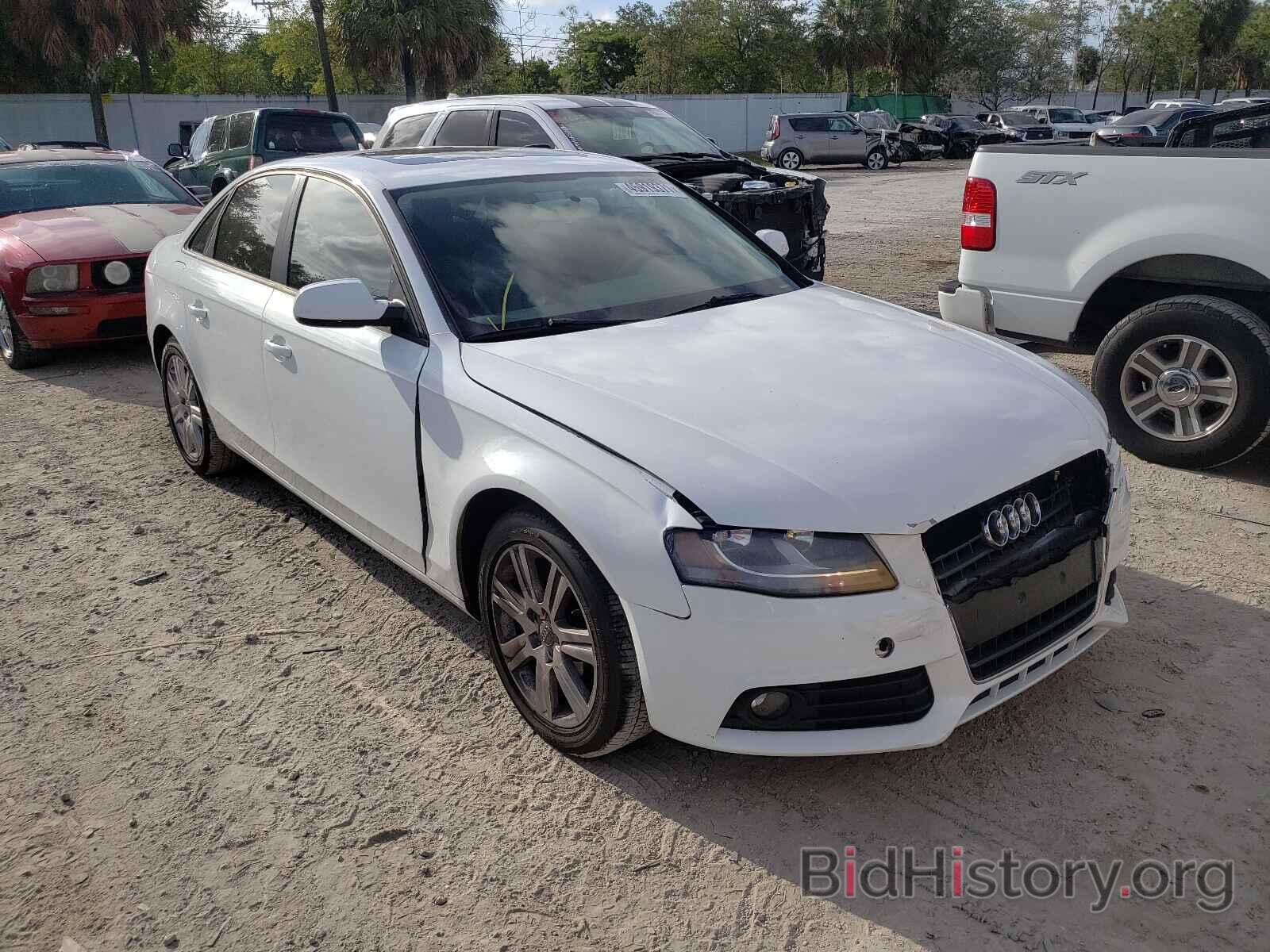 Photo WAUAFAFL6BN047160 - AUDI A4 2011