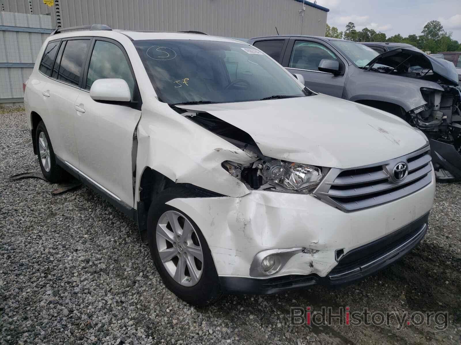 Photo 5TDZK3EH9BS042751 - TOYOTA HIGHLANDER 2011