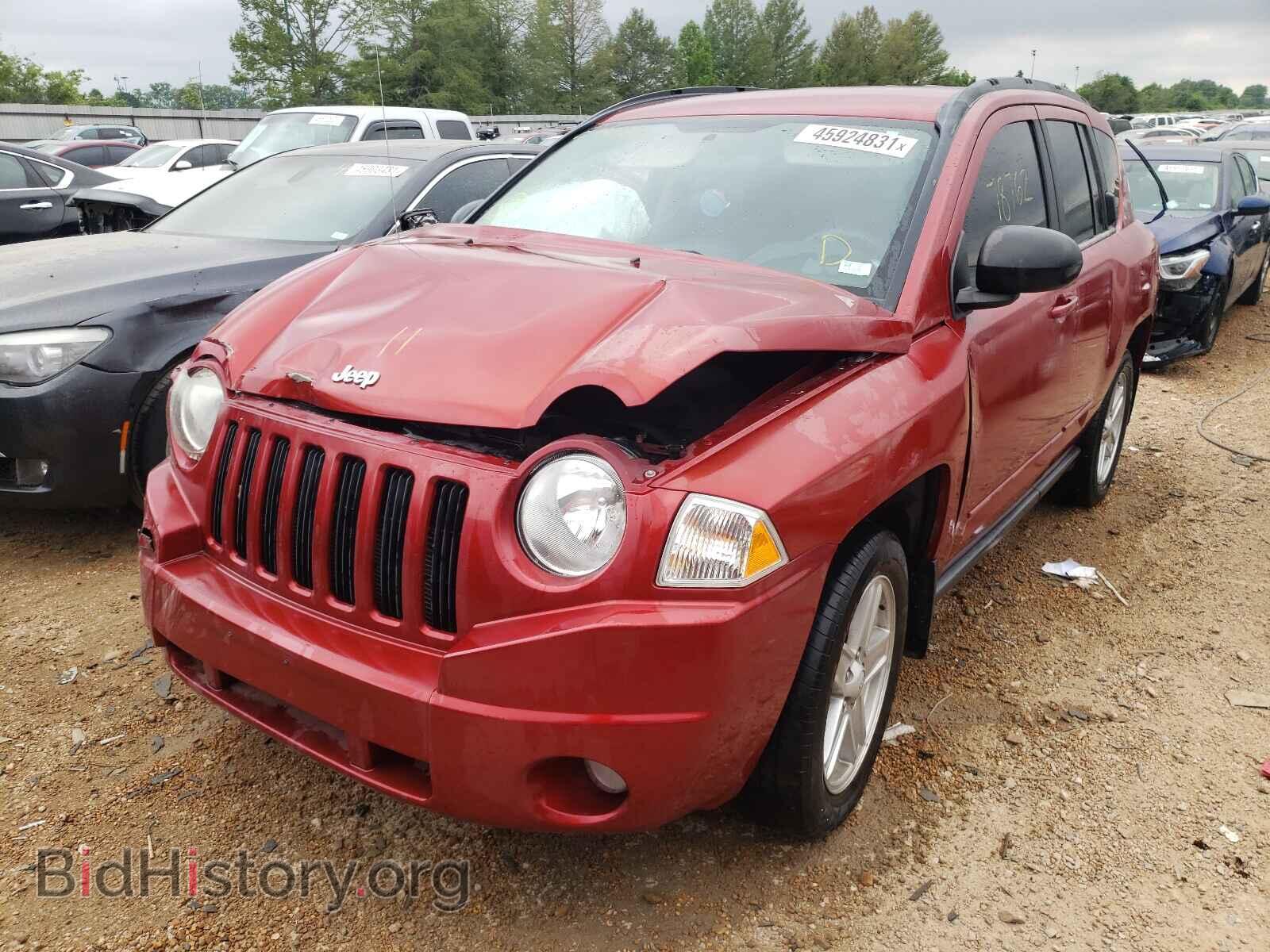 2010 JEEP COMPASS - VIN: 1J4NT4FB2AD504972 - Фото 2