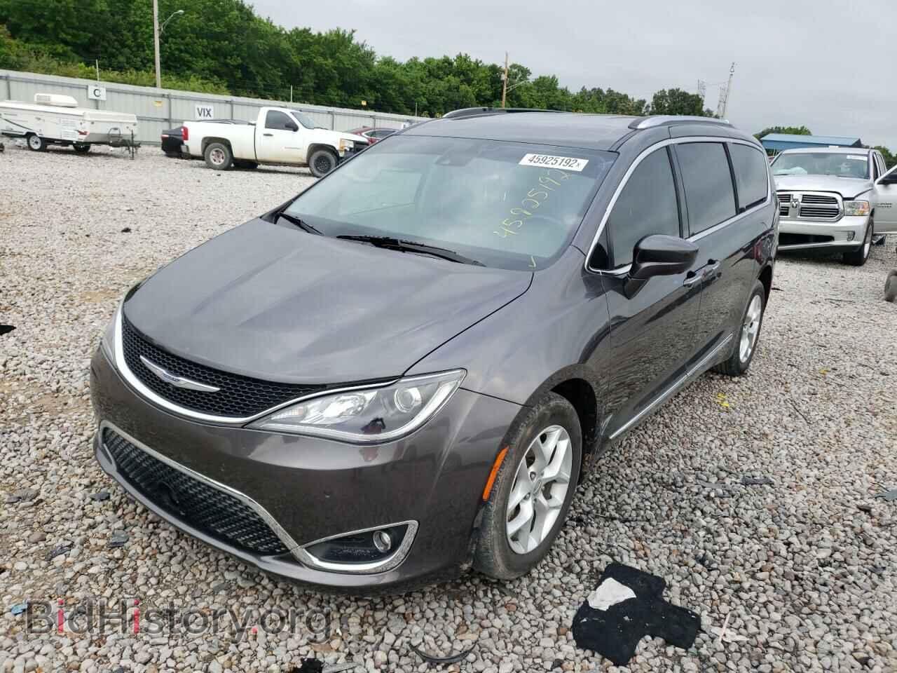 2017 CHRYSLER PACIFICA - VIN: 2C4RC1EG2HR748597 - Photo 2