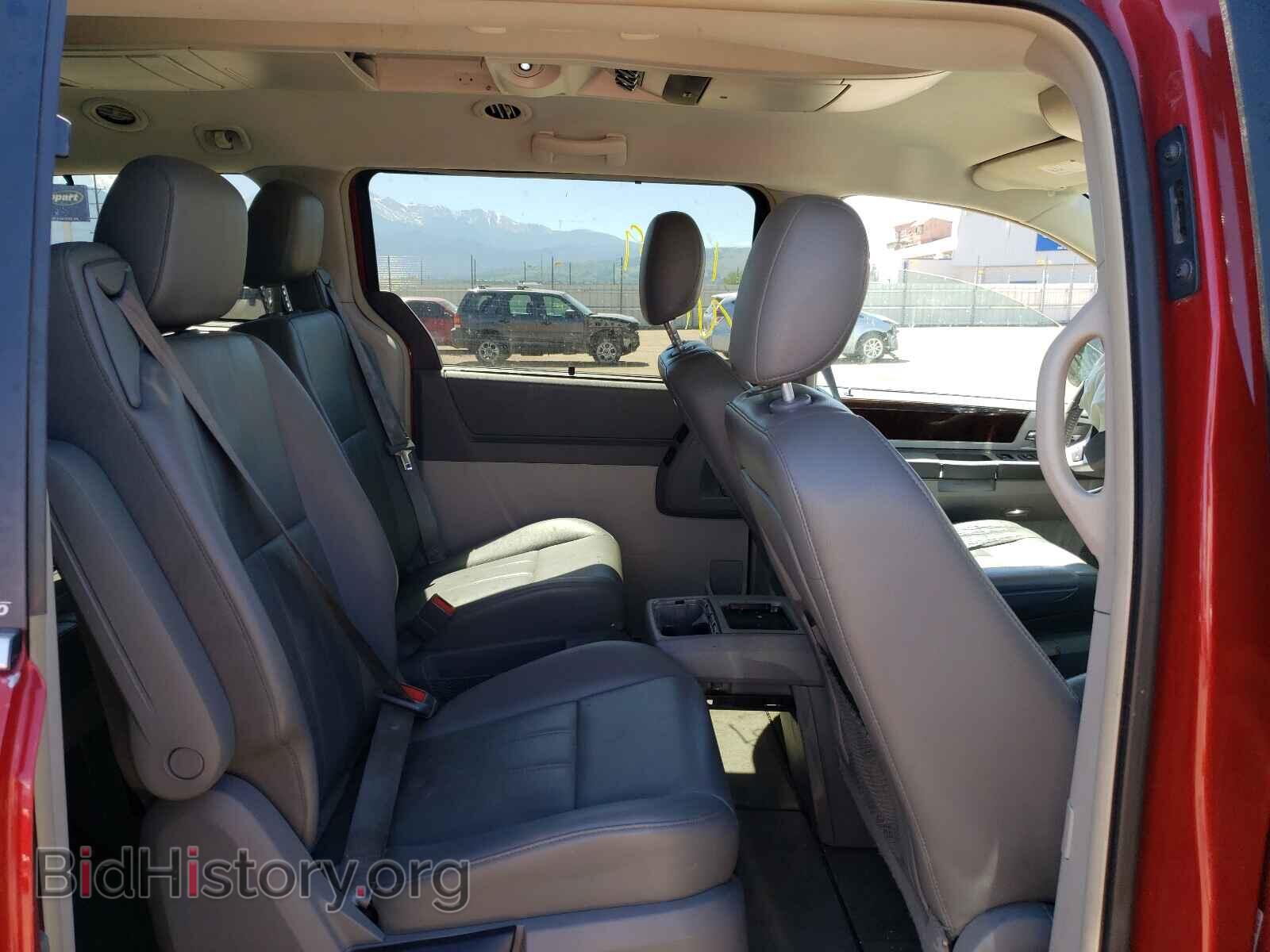 2010 CHRYSLER MINIVAN - VIN: 2A4RR5D14AR166651 - Фото 6