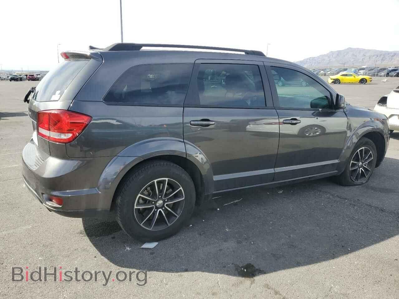 2019 DODGE JOURNEY - VIN: 3C4PDCBB2KT821156 - Фото 3