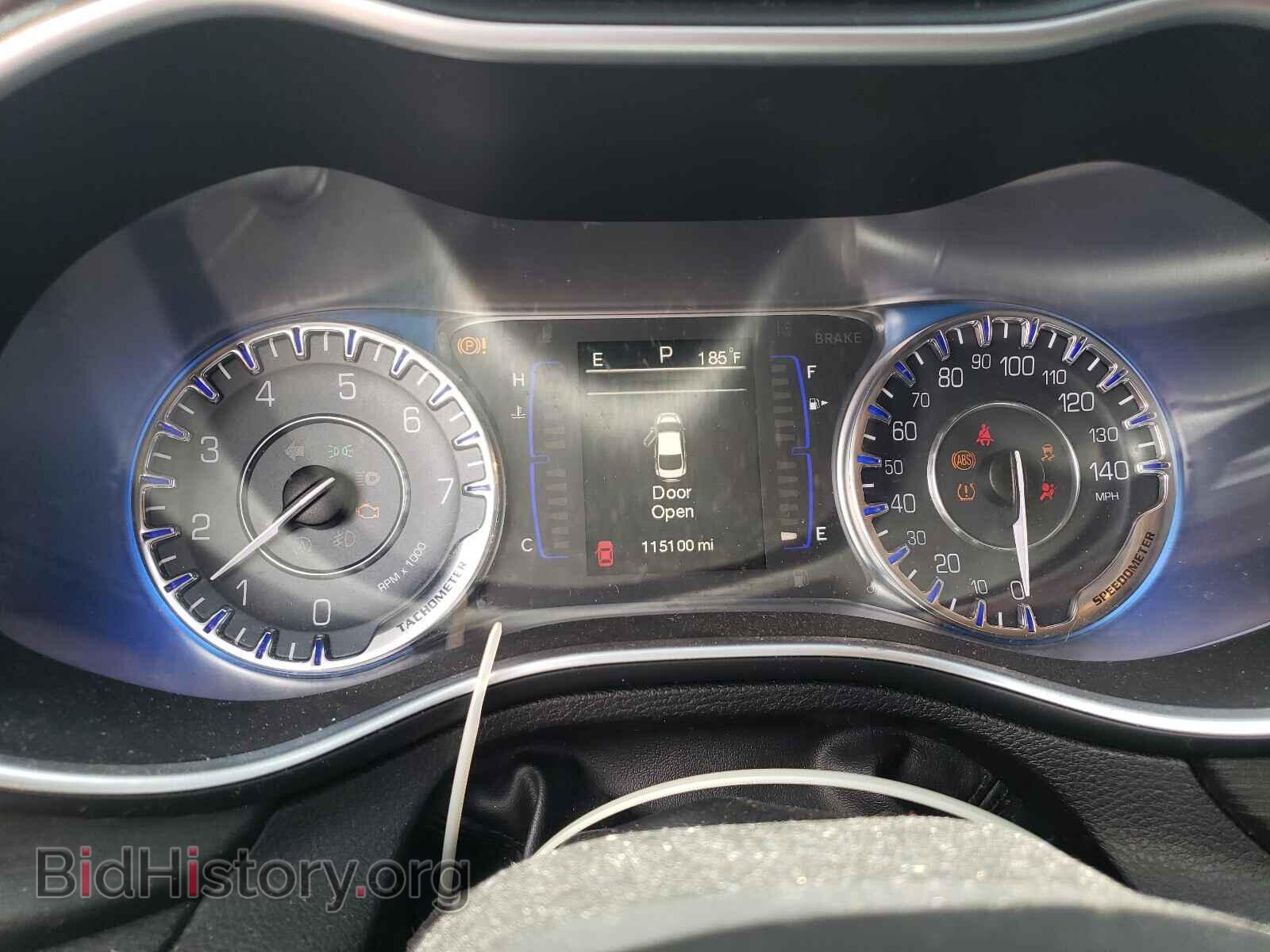 2015 CHRYSLER 200 - VIN: 1C3CCCAB3FN654738 - Фото 8