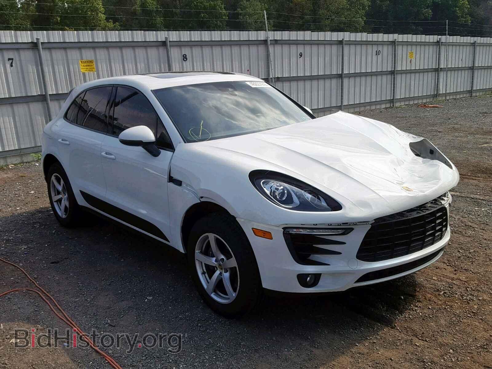 2017 PORSCHE MACAN - VIN: WP1AA2A59HLB01618 - Photo 2